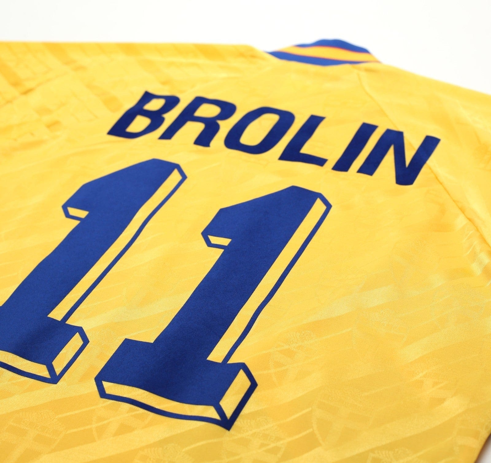 1994/95 BROLIN #11 Sweden Vintage adidas WC 94 Home Football Shirt (M)
