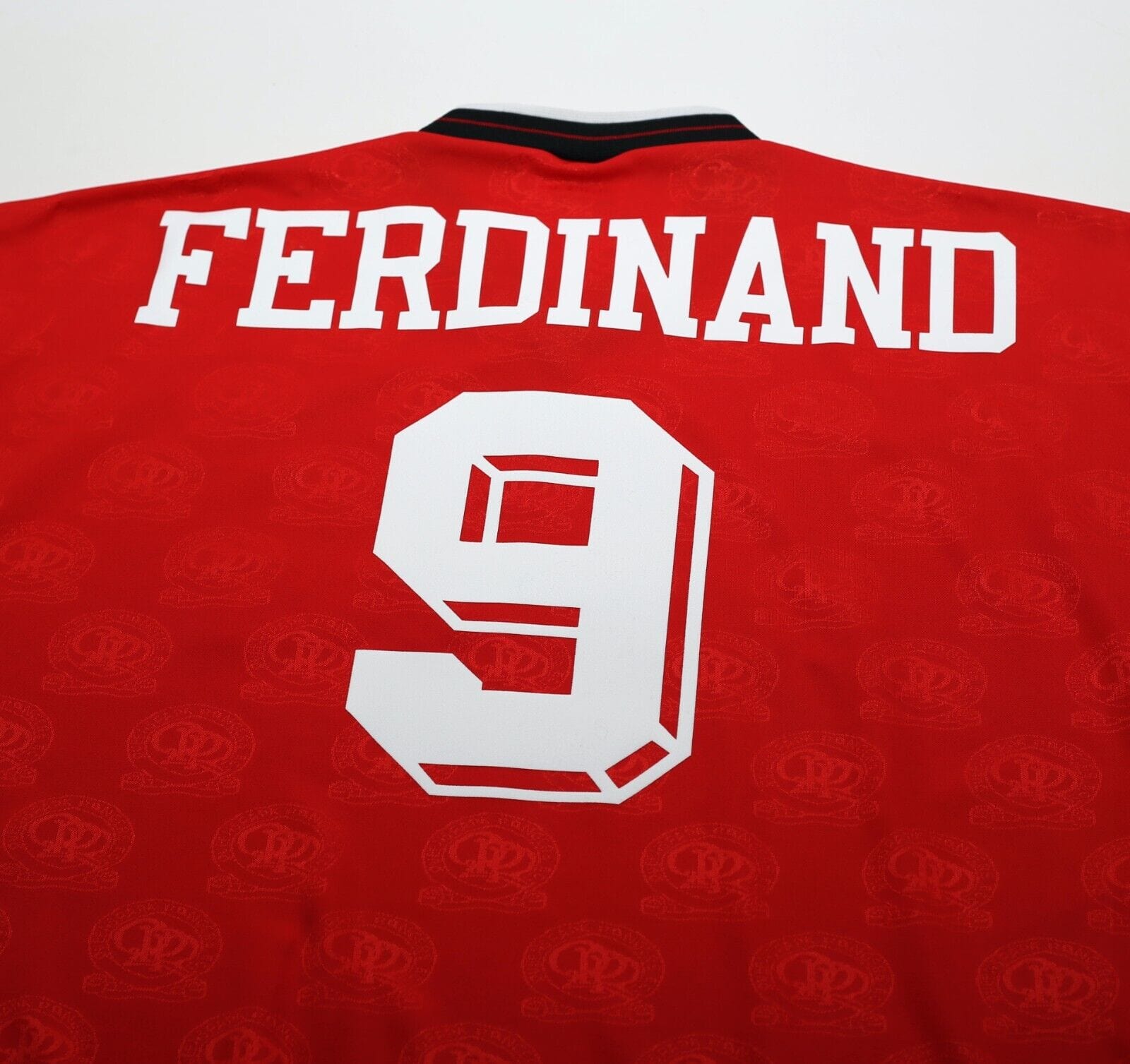 1994/95 FERDINAND #9 QPR Vintage Clubhouse Away Football Shirt (XL)