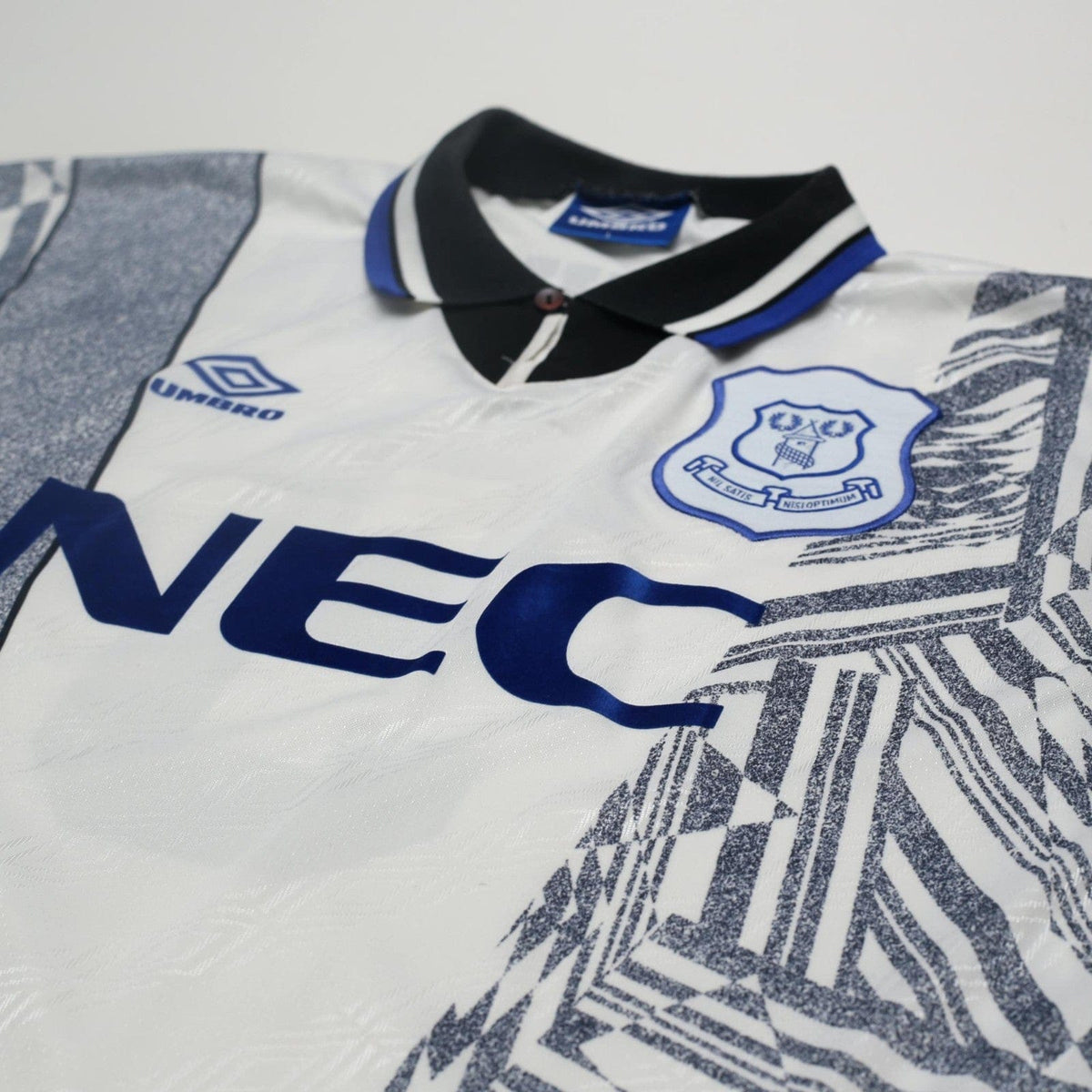 1994/95 Ferguson #9 Everton Vintage Umbro Away Football Shirt (L)
