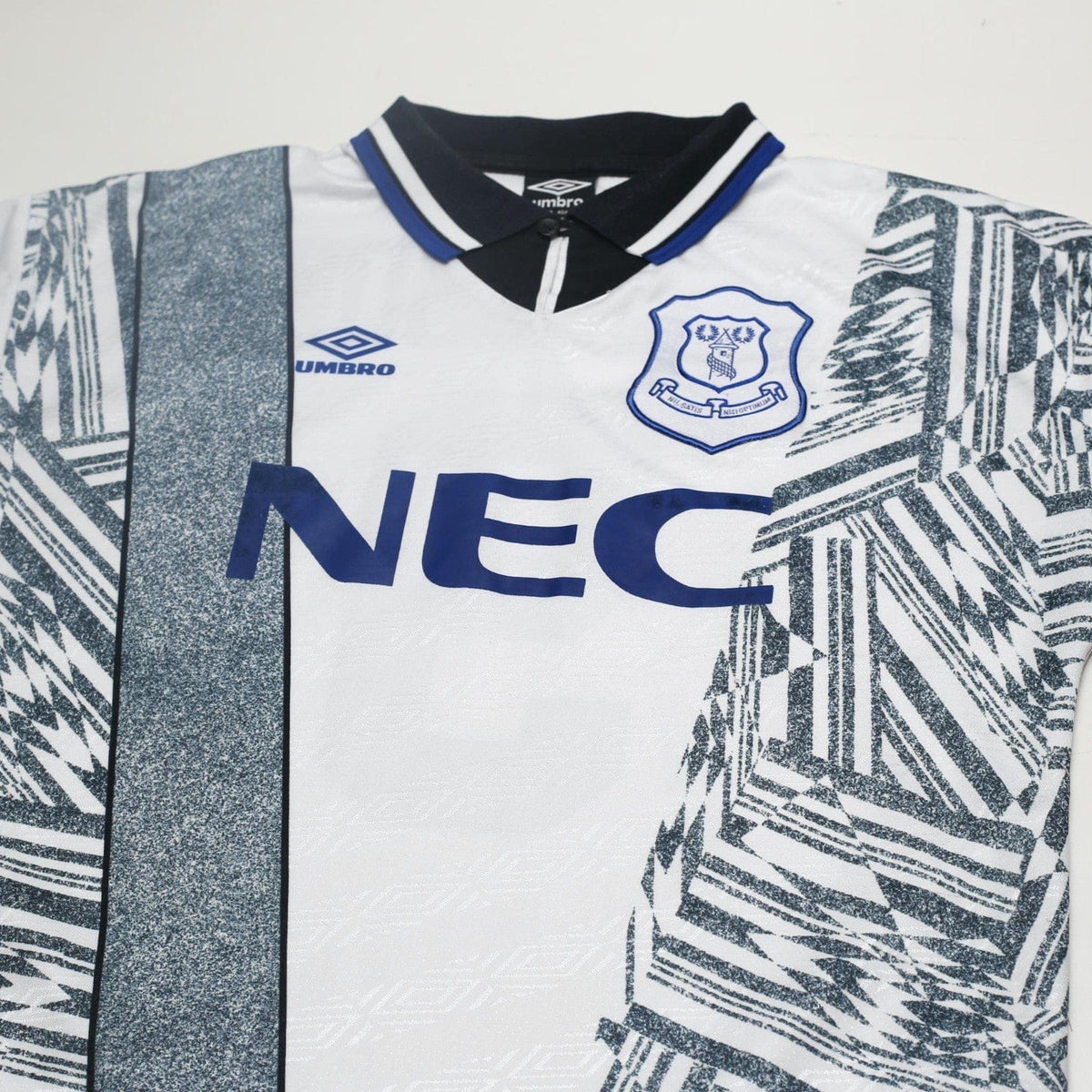 1994/95 Ferguson #9 Everton Vintage Umbro Away Football Shirt (L)