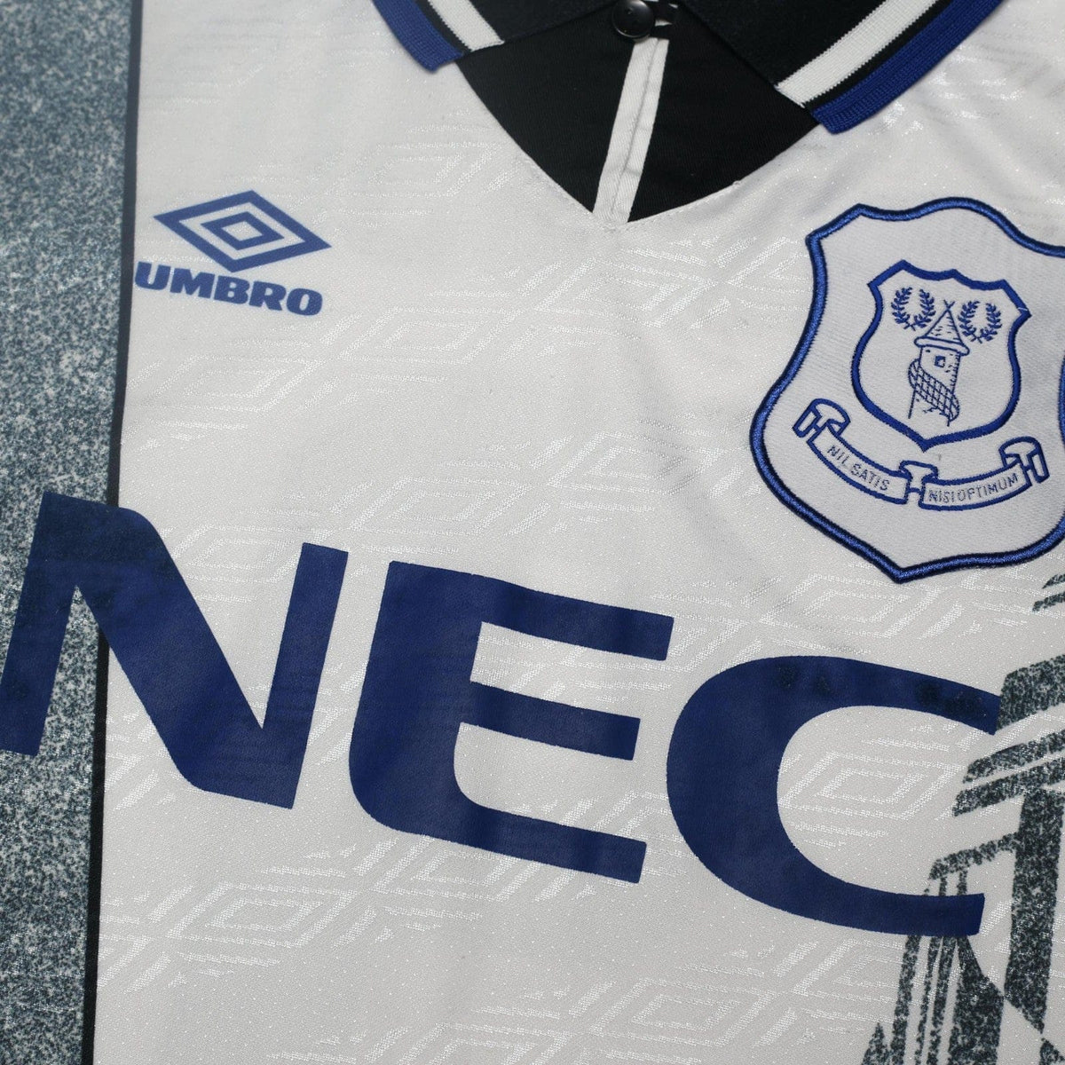 1994/95 Ferguson #9 Everton Vintage Umbro Away Football Shirt (L)