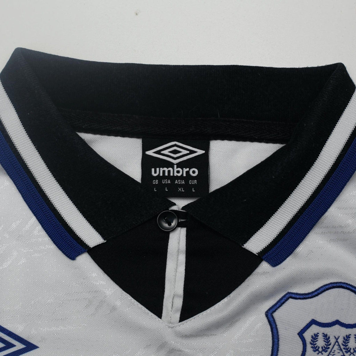 1994/95 Ferguson #9 Everton Vintage Umbro Away Football Shirt (L)