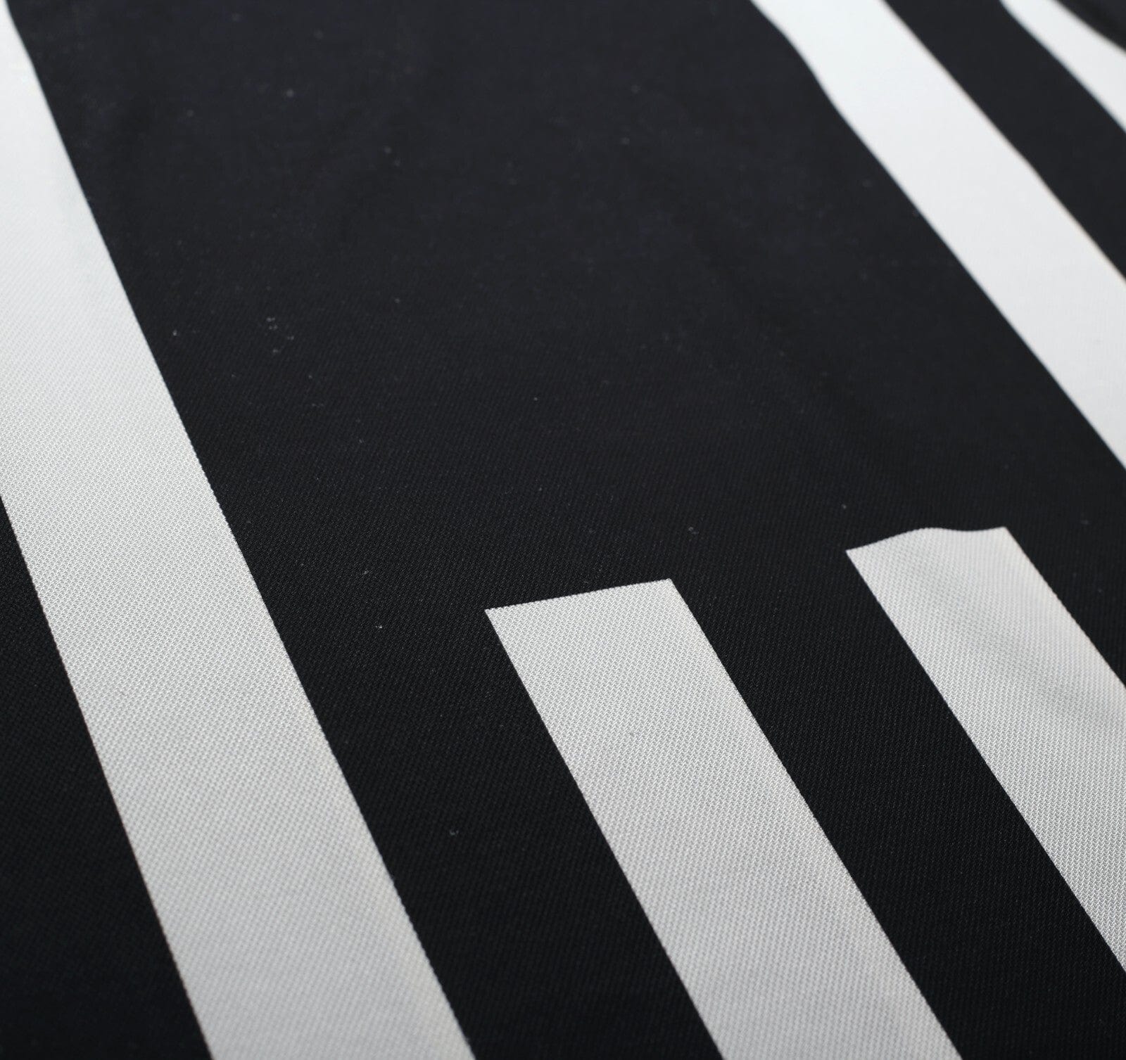 1994/95 JUVENTUS  Vintage Kappa Home Football Shirt (L)