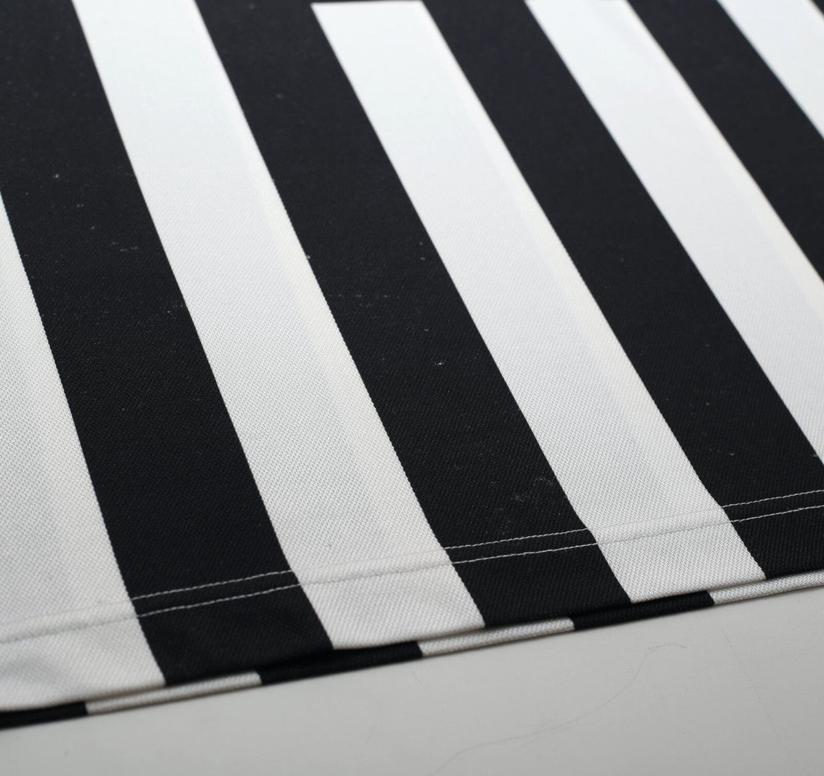 1994/95 JUVENTUS  Vintage Kappa Home Football Shirt (L)