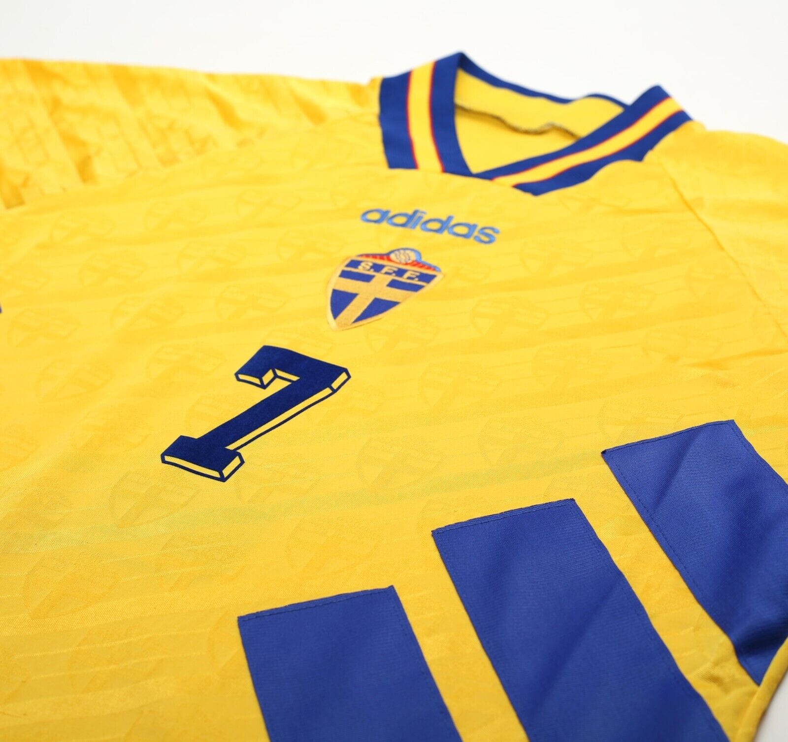 1994/95 LARSSON #7 Sweden Vintage adidas WC 94 Home Football Shirt (L)