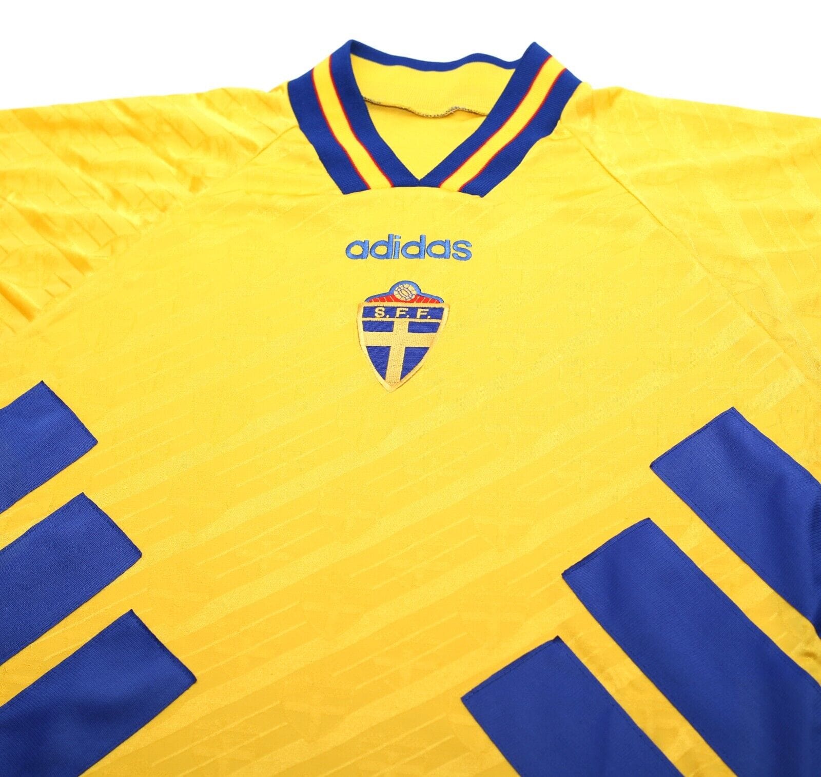 1994/95 SWEDEN Vintage adidas WC 94 Home Football Shirt (L) Larsson Era