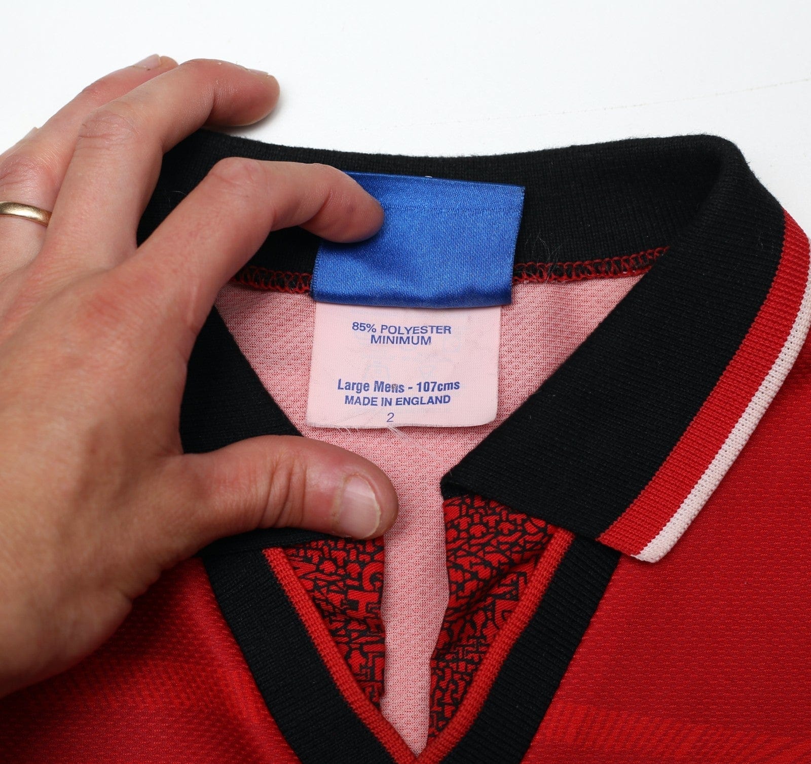 1994/96 CANTONA #7 Manchester United Vintage Umbro Football Shirt (L)