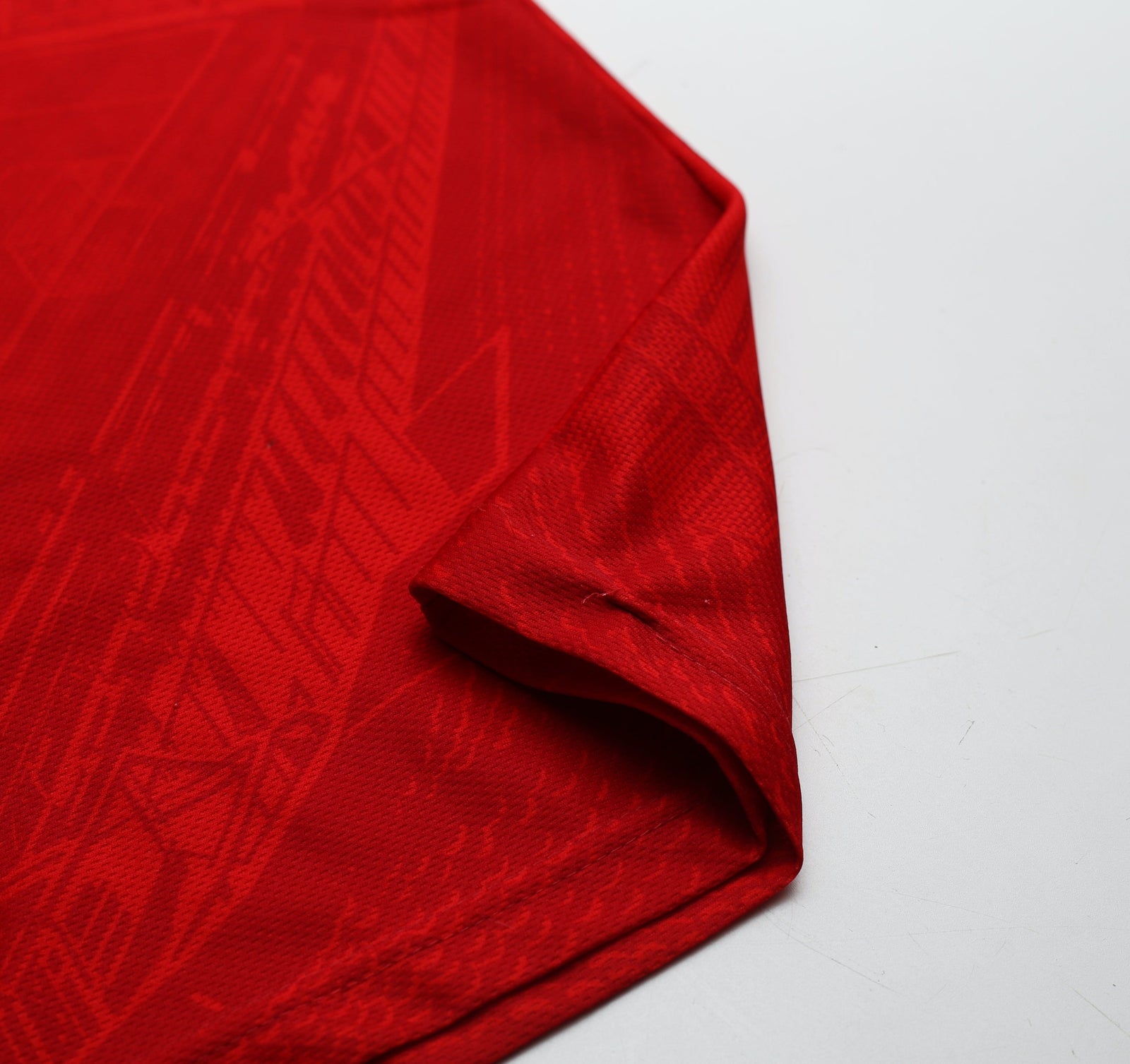 1994/96 CANTONA #7 Manchester United Vintage Umbro Football Shirt (L)