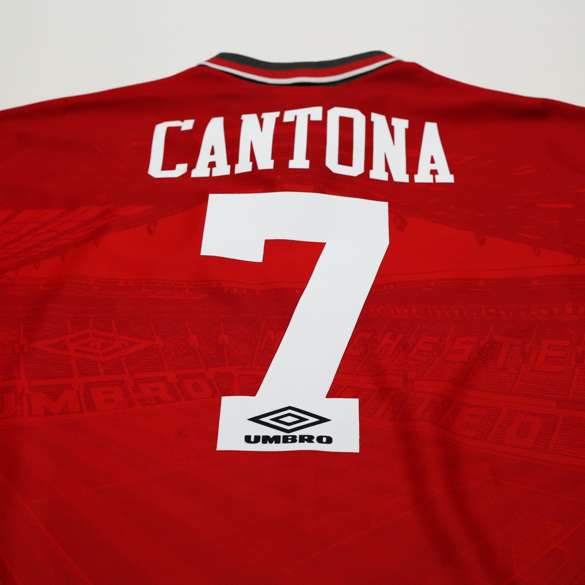 1994/96 Cantona #7 Manchester United Vintage Umbro Football Shirt (L)