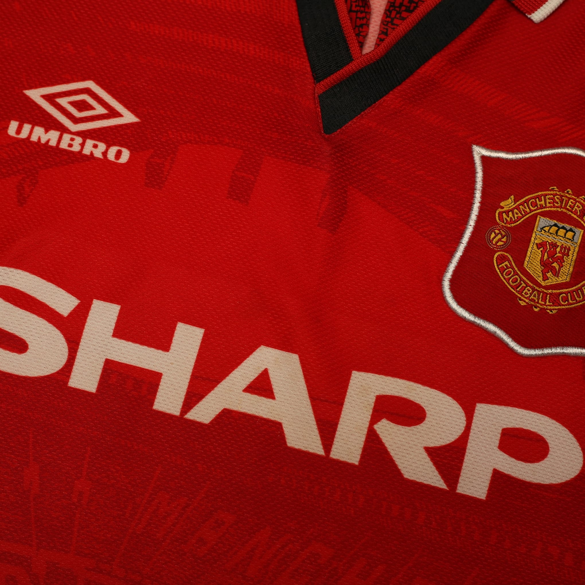 1994/96 Cantona #7 Manchester United Vintage Umbro Football Shirt (L)