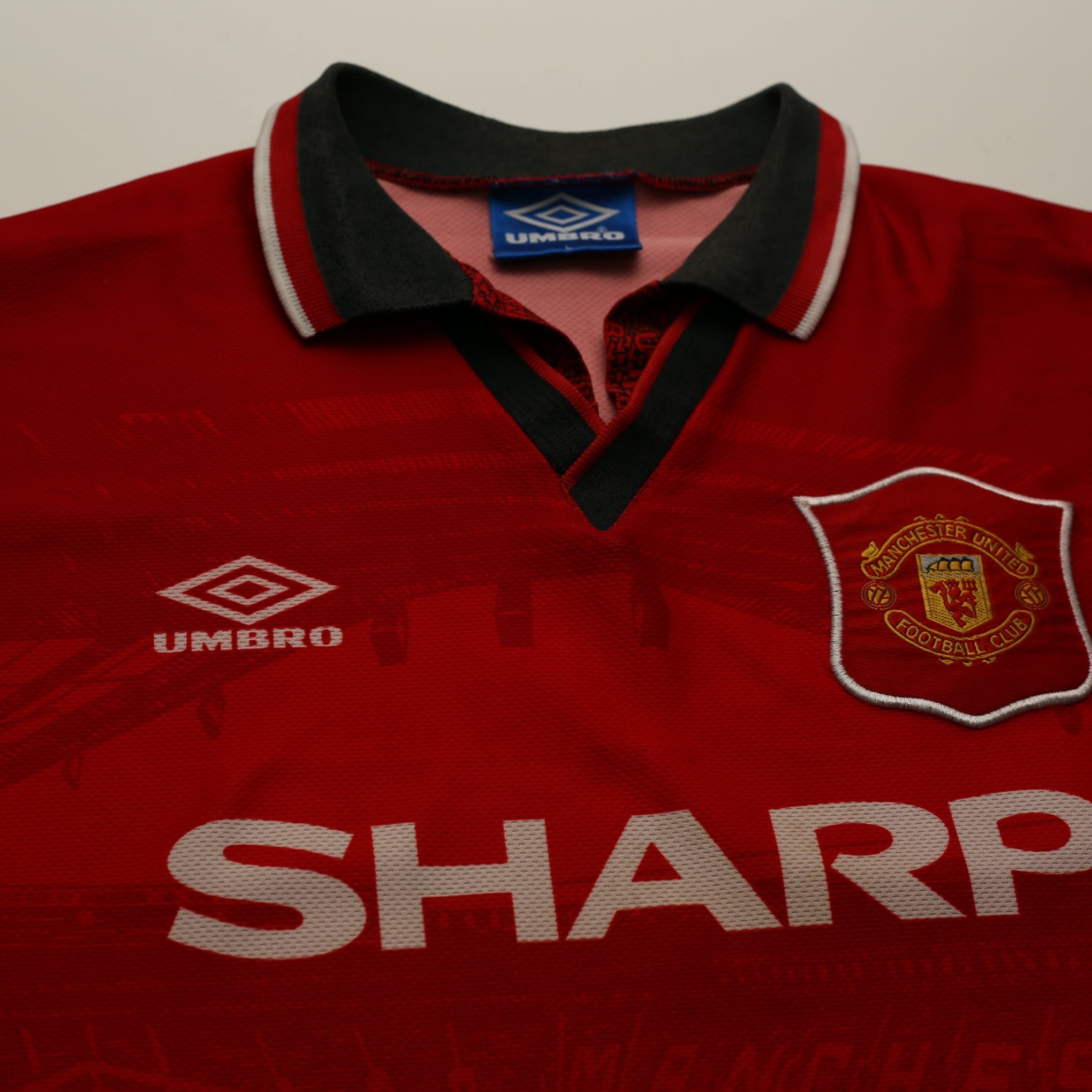 1994/96 Cantona #7 Manchester United Vintage Umbro Football Shirt (L)
