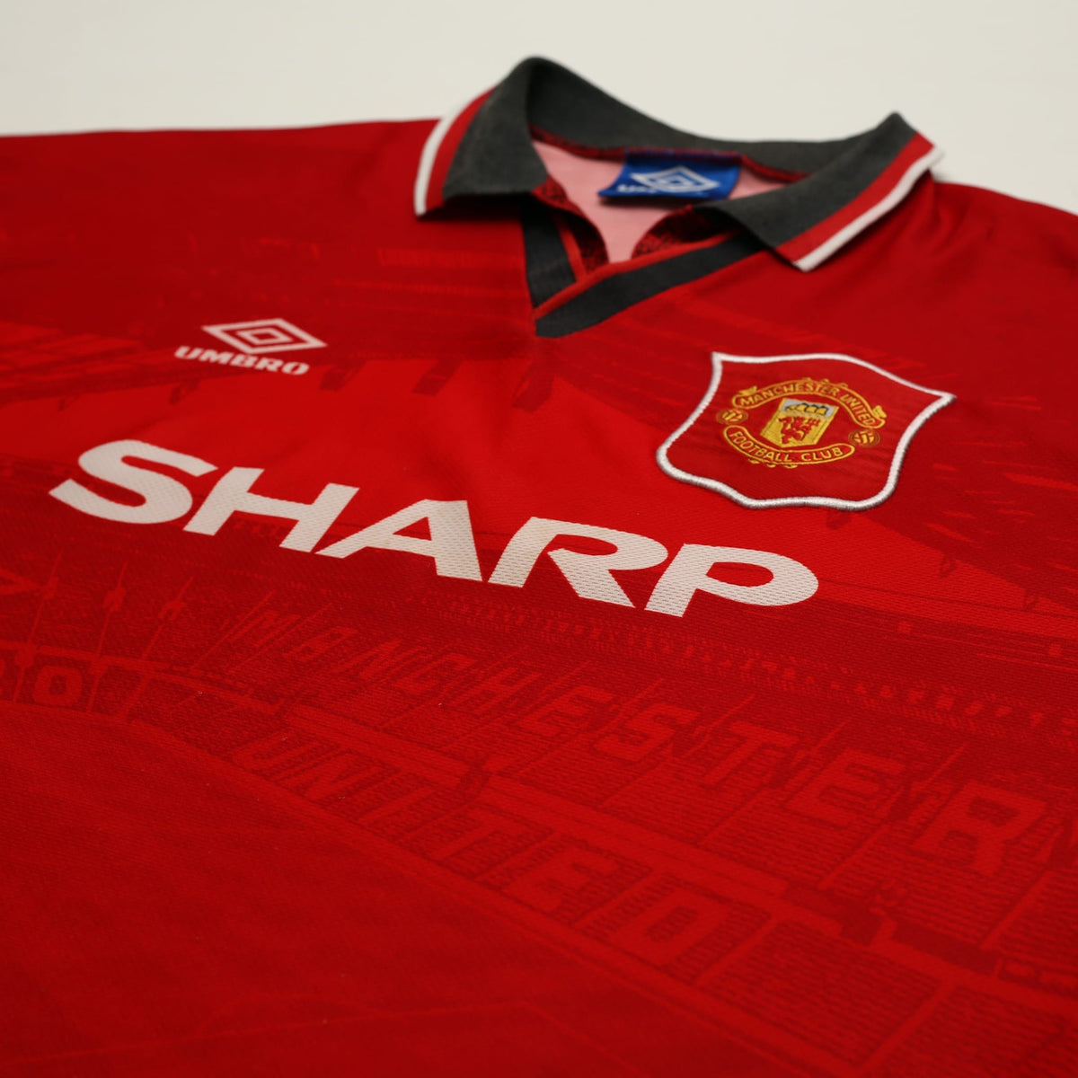 1994/96 Cantona #7 Manchester United Vintage Umbro Football Shirt (L)