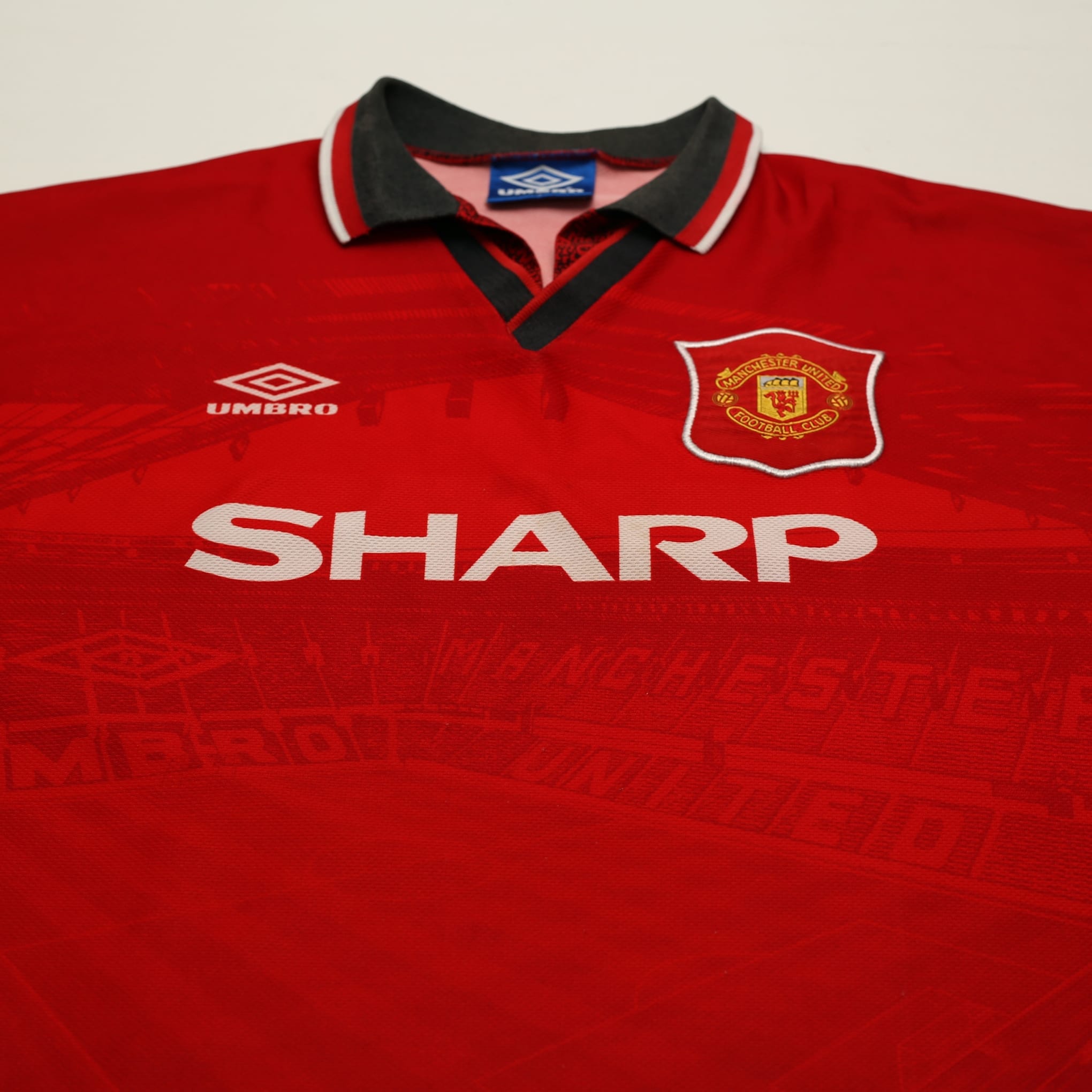 1994/96 Cantona #7 Manchester United Vintage Umbro Football Shirt (L)