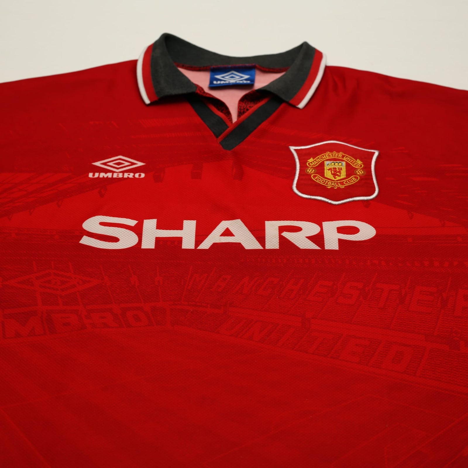 1994/96 Cantona #7 Manchester United Vintage Umbro Football Shirt (L)