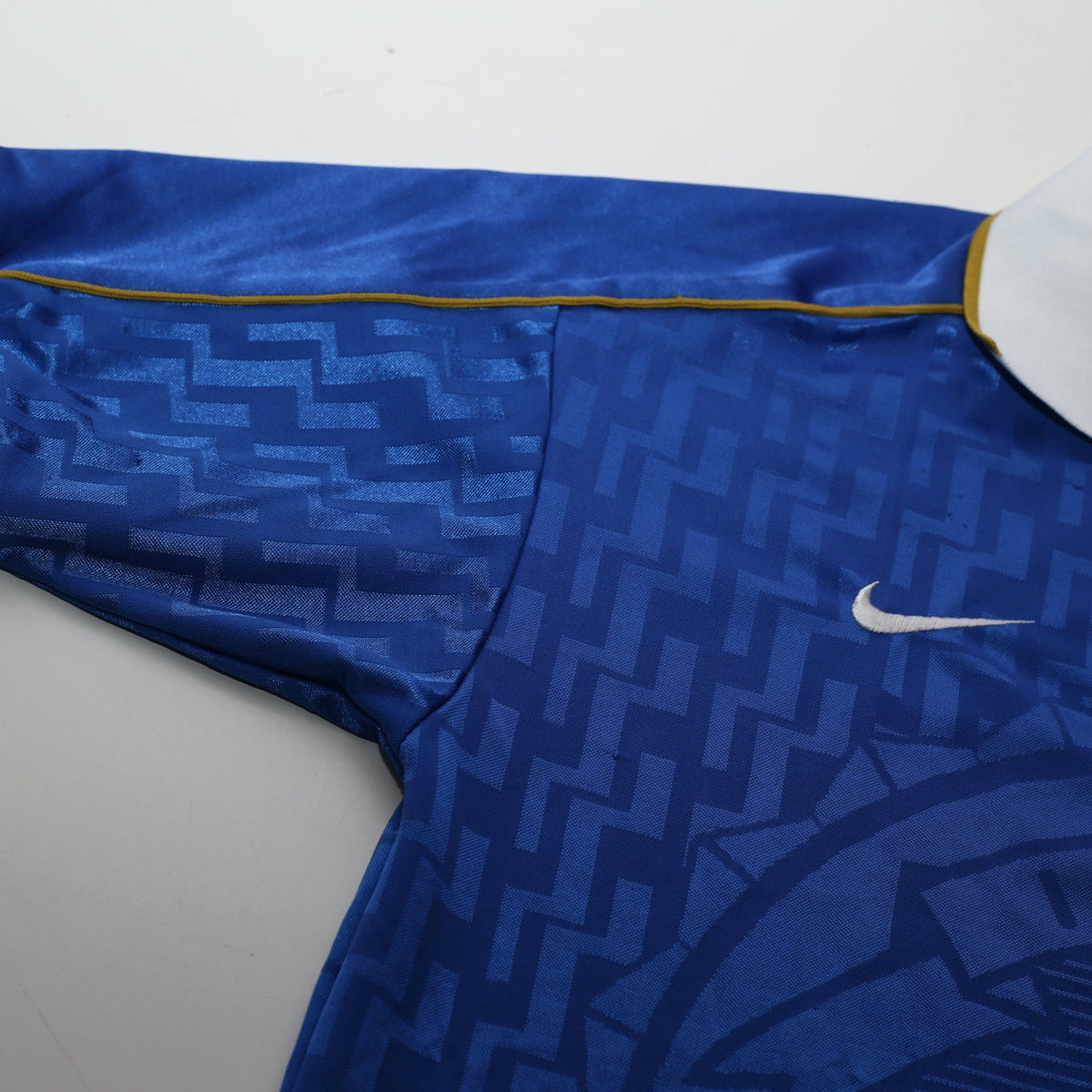 1994/96 Italy Vintage Nike Home Football Shirt (M) EURO 96 Qualifiers