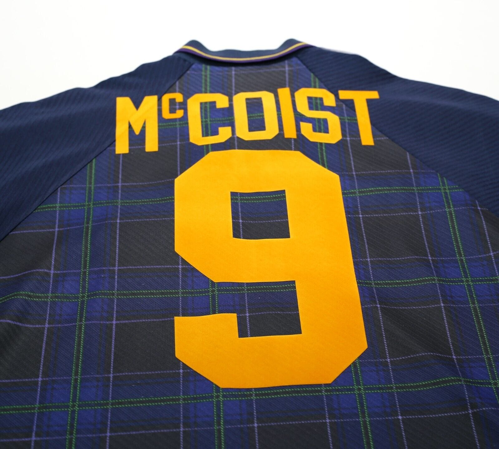 1994/96 McCOIST #9 Scotland Vintage Umbro Home Football Shirt (L) Euro 96