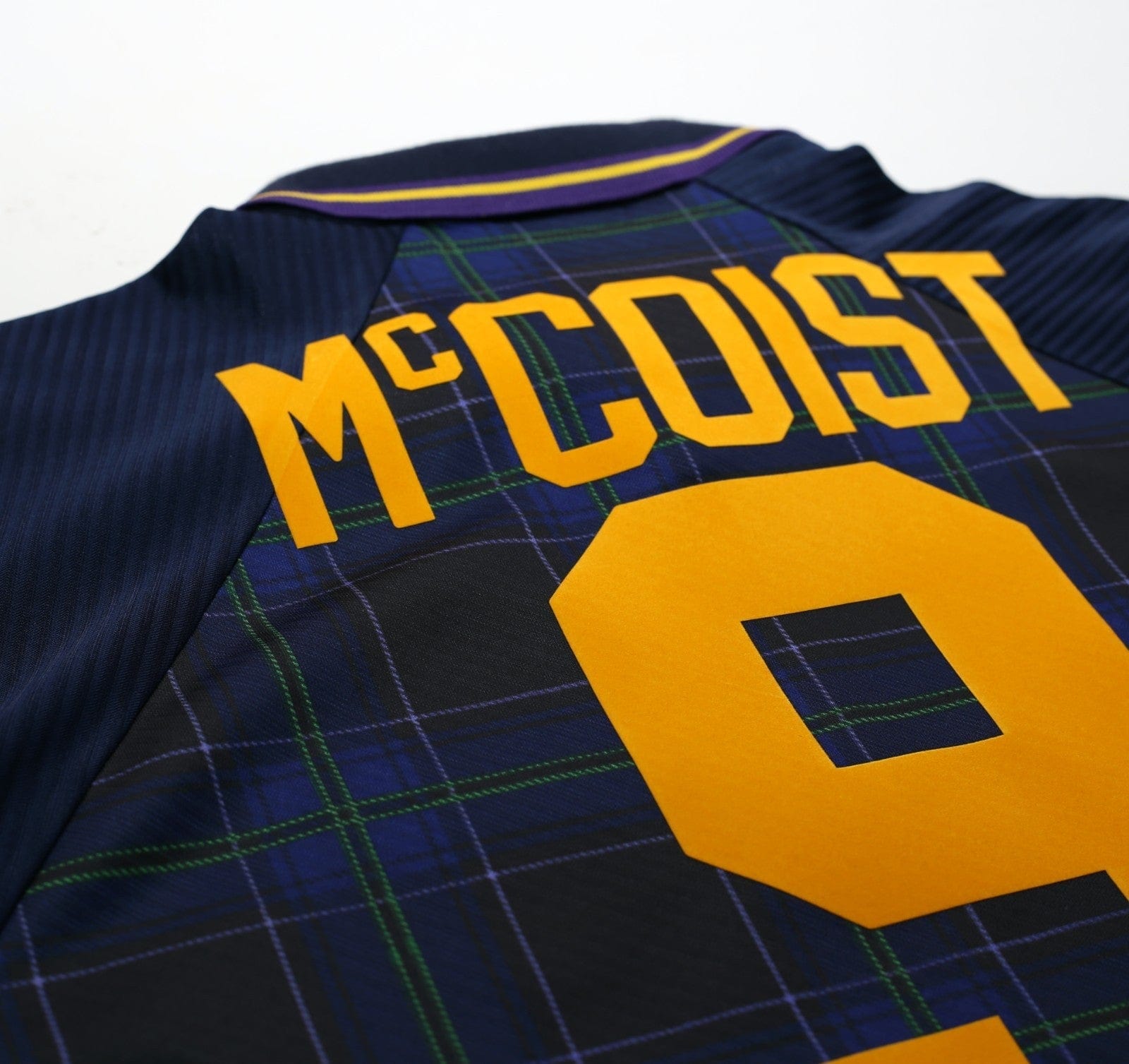 1994/96 McCOIST #9 Scotland Vintage Umbro Home Football Shirt (L/XL) Euro 96