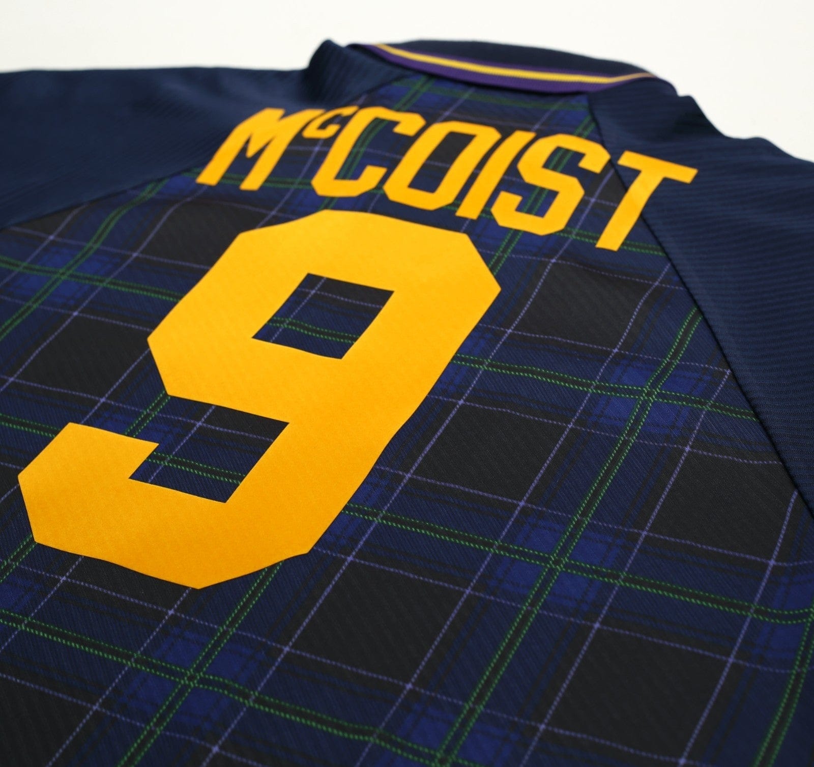 1994/96 McCOIST #9 Scotland Vintage Umbro Home Football Shirt (L/XL) Euro 96