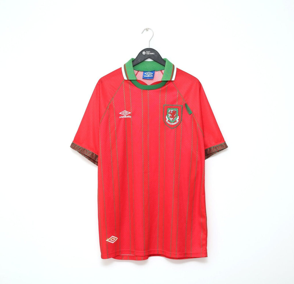 1994/96 RUSH #9 Wales Vintage Umbro Home Football Shirt Jersey (L/XL)