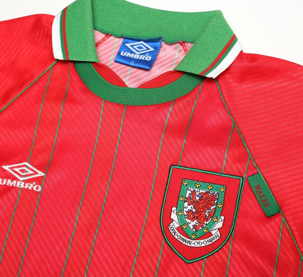 1994/96 RUSH #9 Wales Vintage Umbro Home Football Shirt Jersey (L/XL)