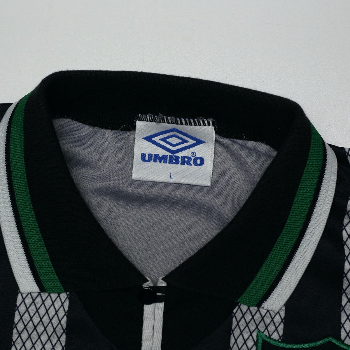 1994/96 Van Hooijdonk #9 Celtic Vintage Umbro Away Football Shirt (L)