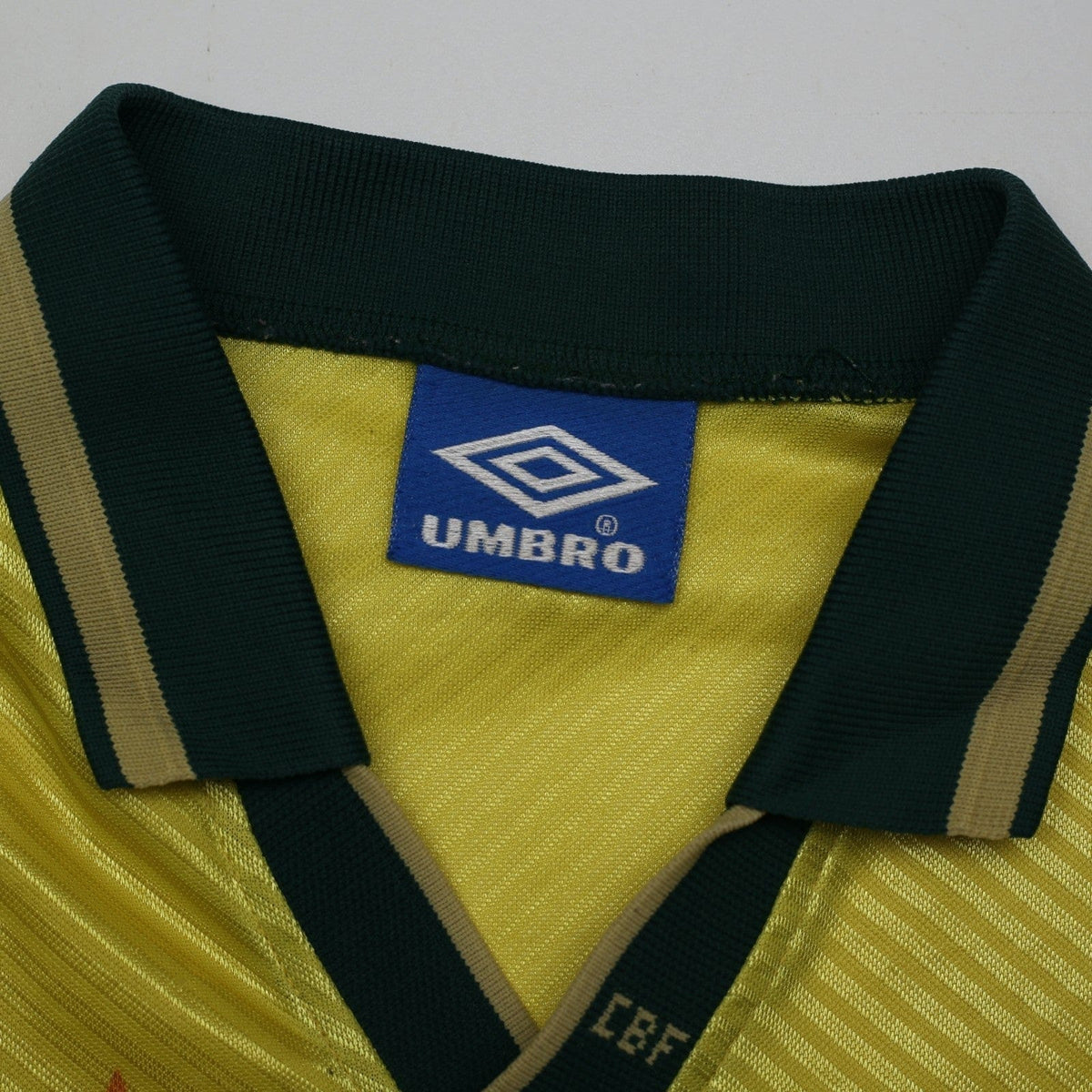 1994/97 Brazil Vintage Umbro Home Football Shirt (M) USA 94 World Cup