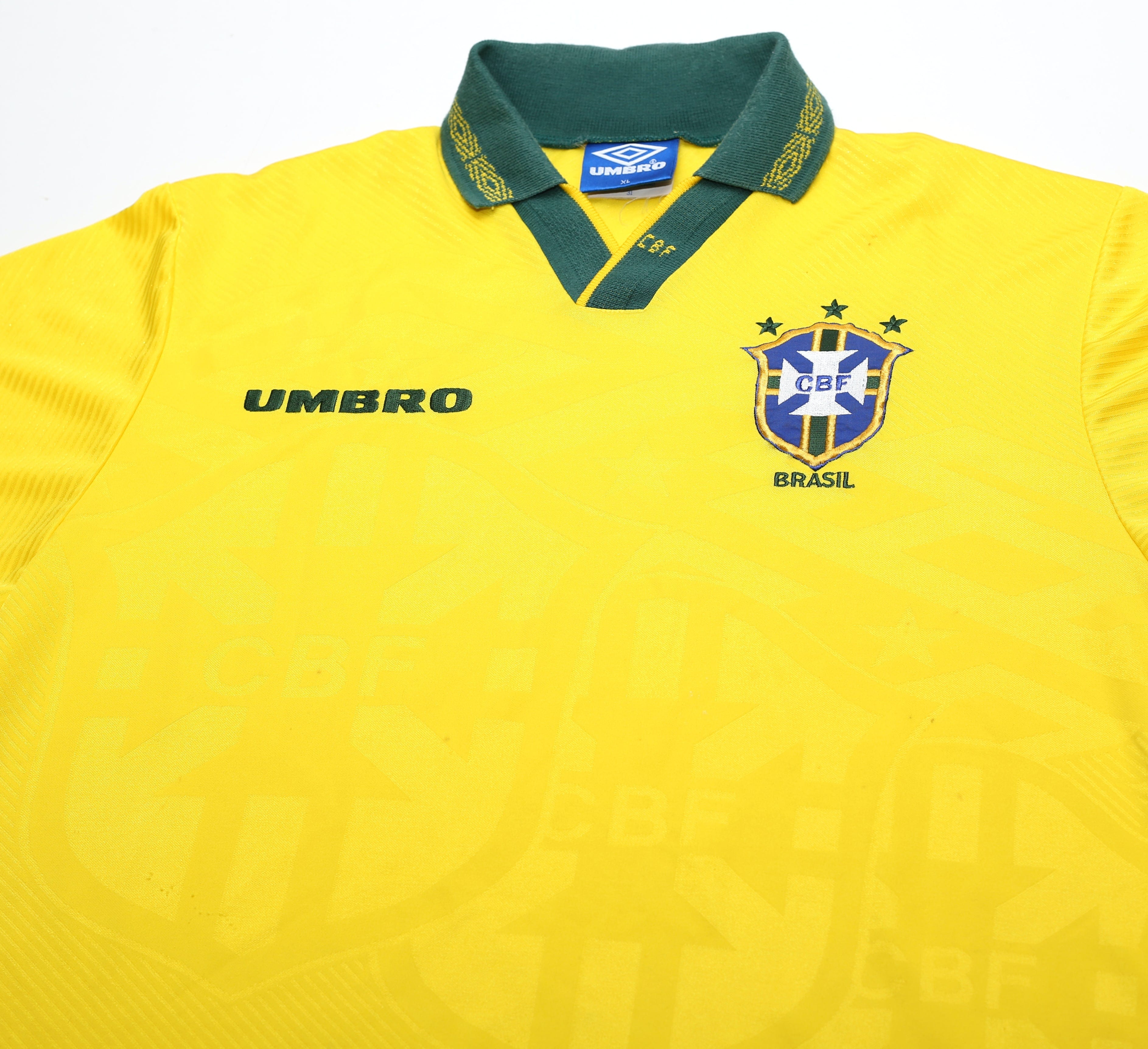 1994/97 BRAZIL Vintage Umbro Home Football Shirt (XL)