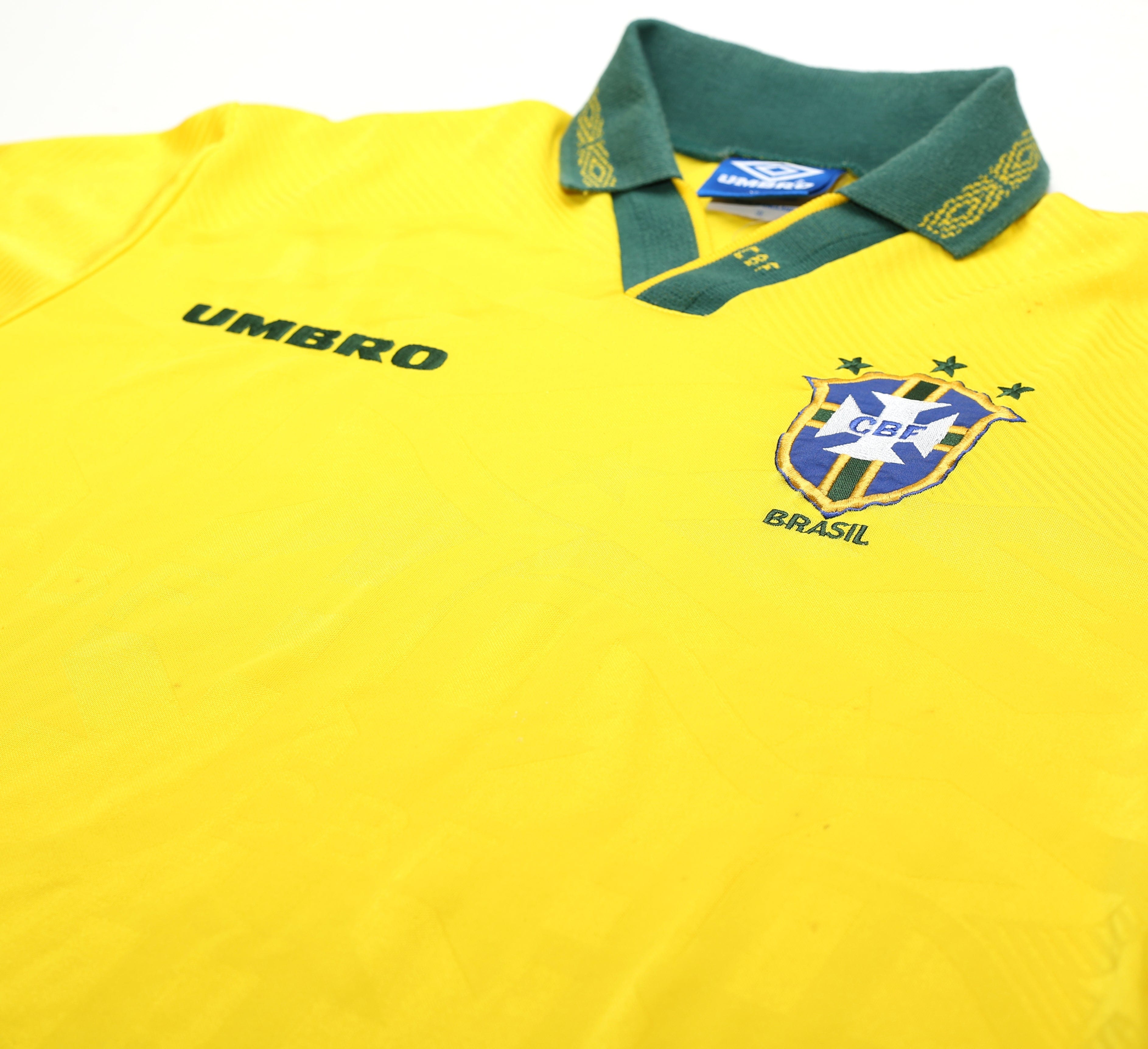 1994/97 BRAZIL Vintage Umbro Home Football Shirt (XL)