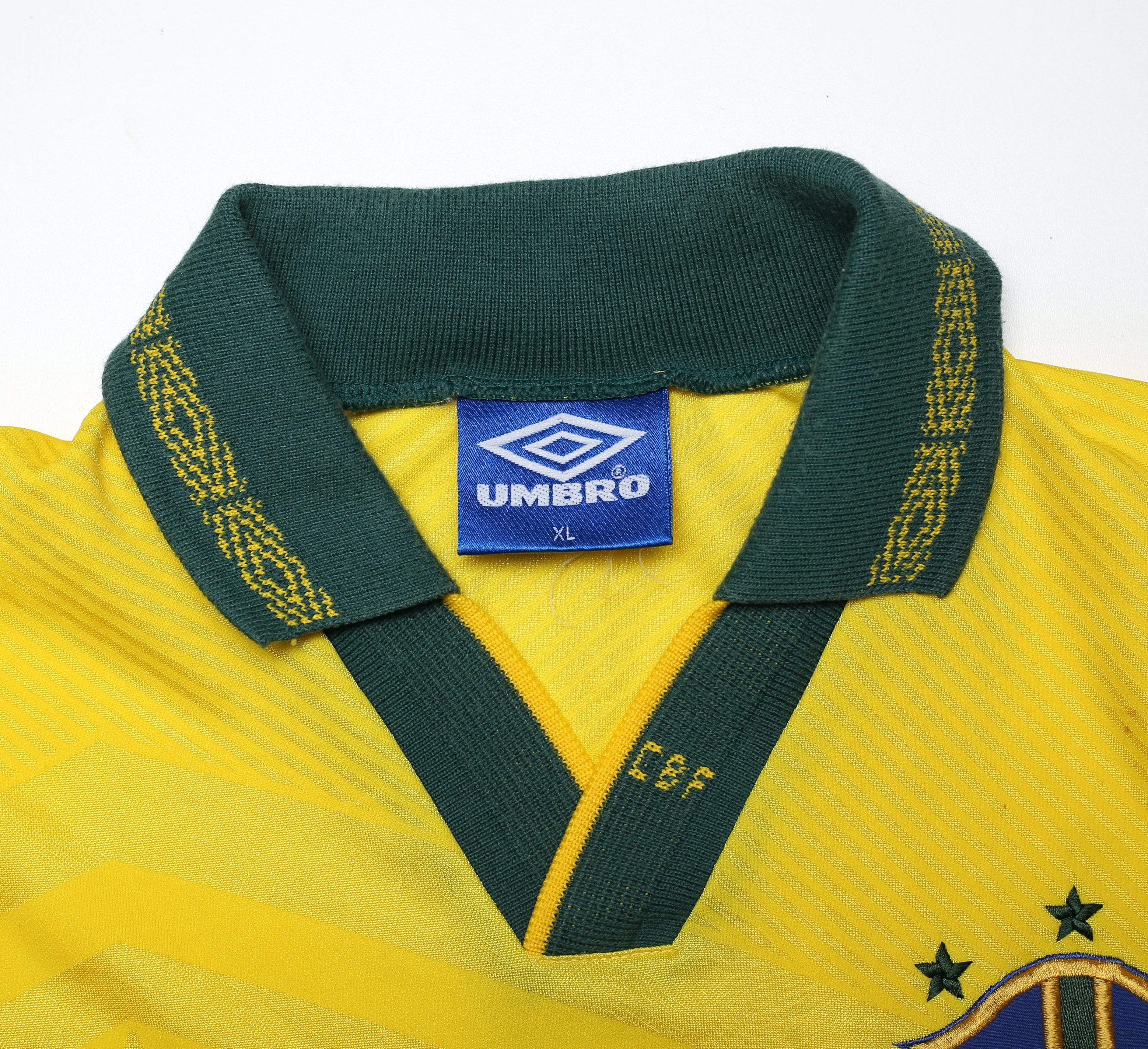 1994/97 BRAZIL Vintage Umbro Home Football Shirt (XL)