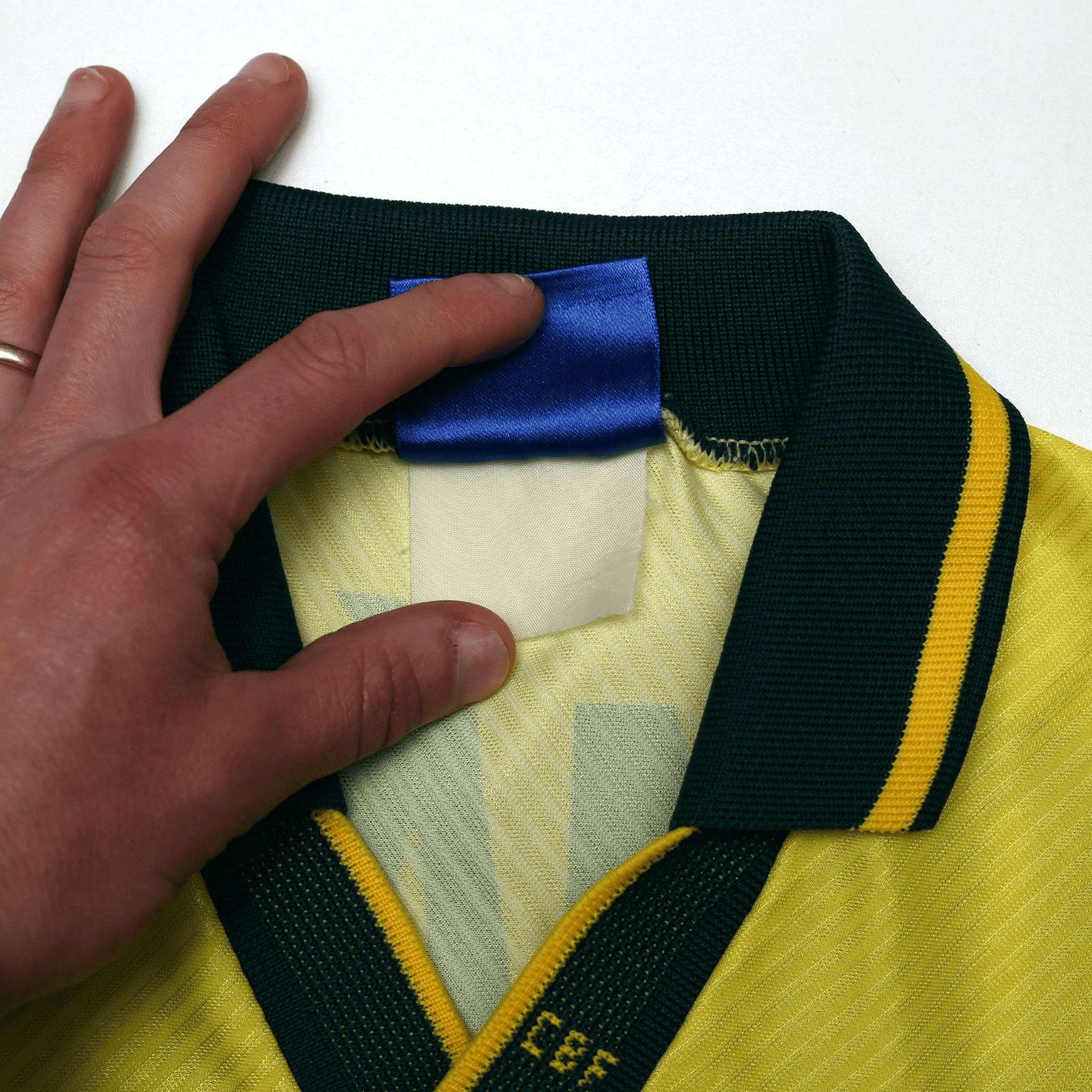1994/97 Romario #11 Brazil Vintage Umbro Home Football Shirt (M)