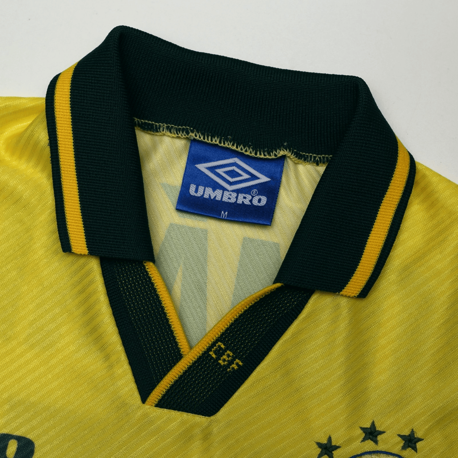 1994/97 Romario #11 Brazil Vintage Umbro Home Football Shirt (M)