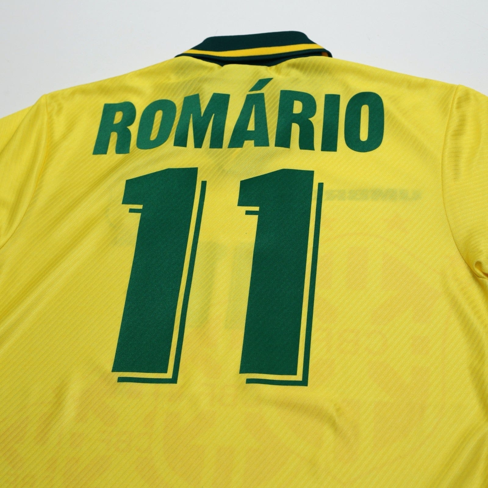 1994/97 Romario #11 Brazil Vintage Umbro Home Football Shirt (M)