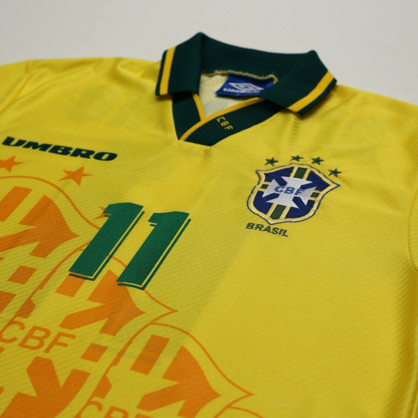 1994/97 Romario #11 Brazil Vintage Umbro Home Football Shirt (M)