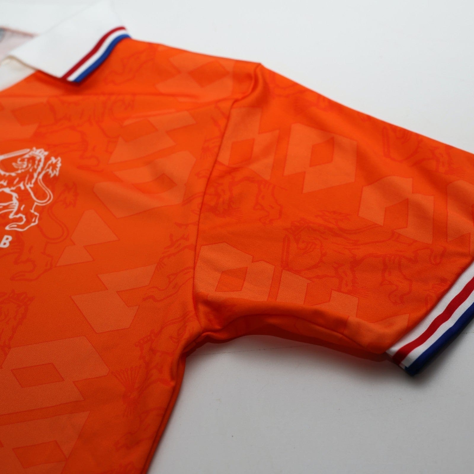 1994 Bergkamp #10 Holland Vintage Lotto Home Football Shirt (M) Netherlands