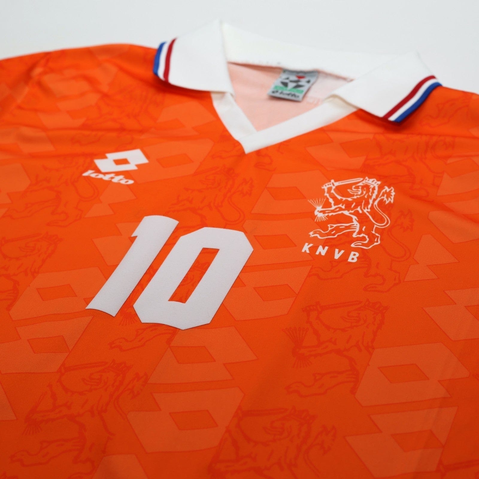 1994 Bergkamp #10 Holland Vintage Lotto Home Football Shirt (M) Netherlands