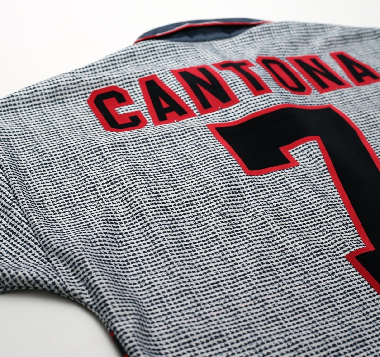 1995/96 CANTONA #7 Manchester United Vintage Umbro Away Football Shirt (M)