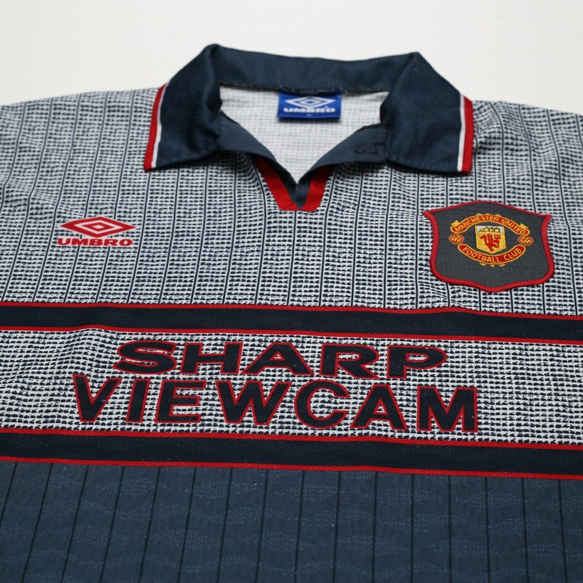1995/96 Cantona #7 Manchester United Vintage Umbro Away Football Shirt (M)