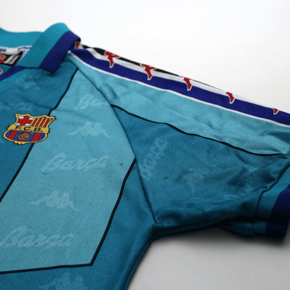 1995/97 Barcelona Vintage Kappa Away Football Shirt (S)