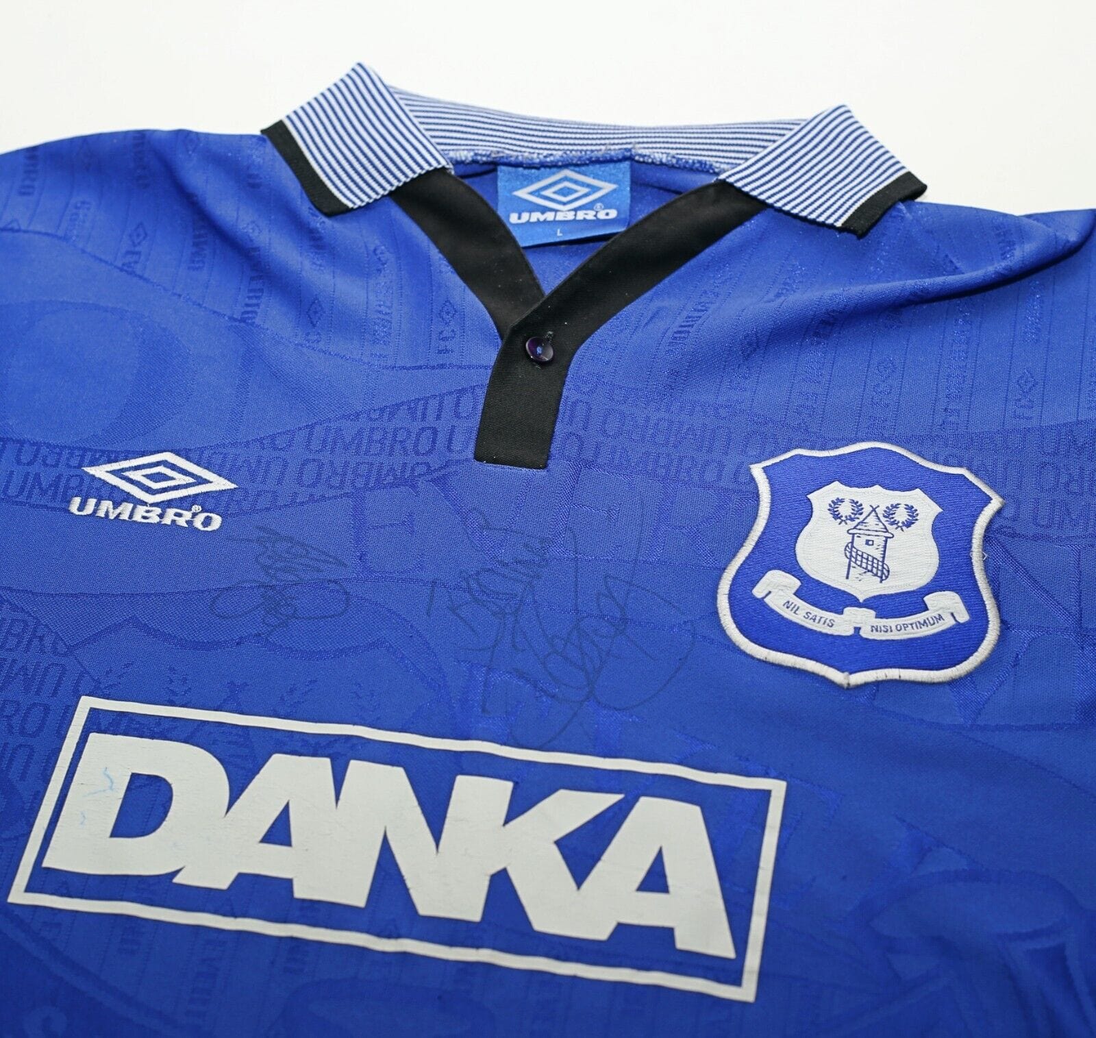 1995/97 FERGUSON #9 Everton Vintage Umbro HOME Football Shirt (L)