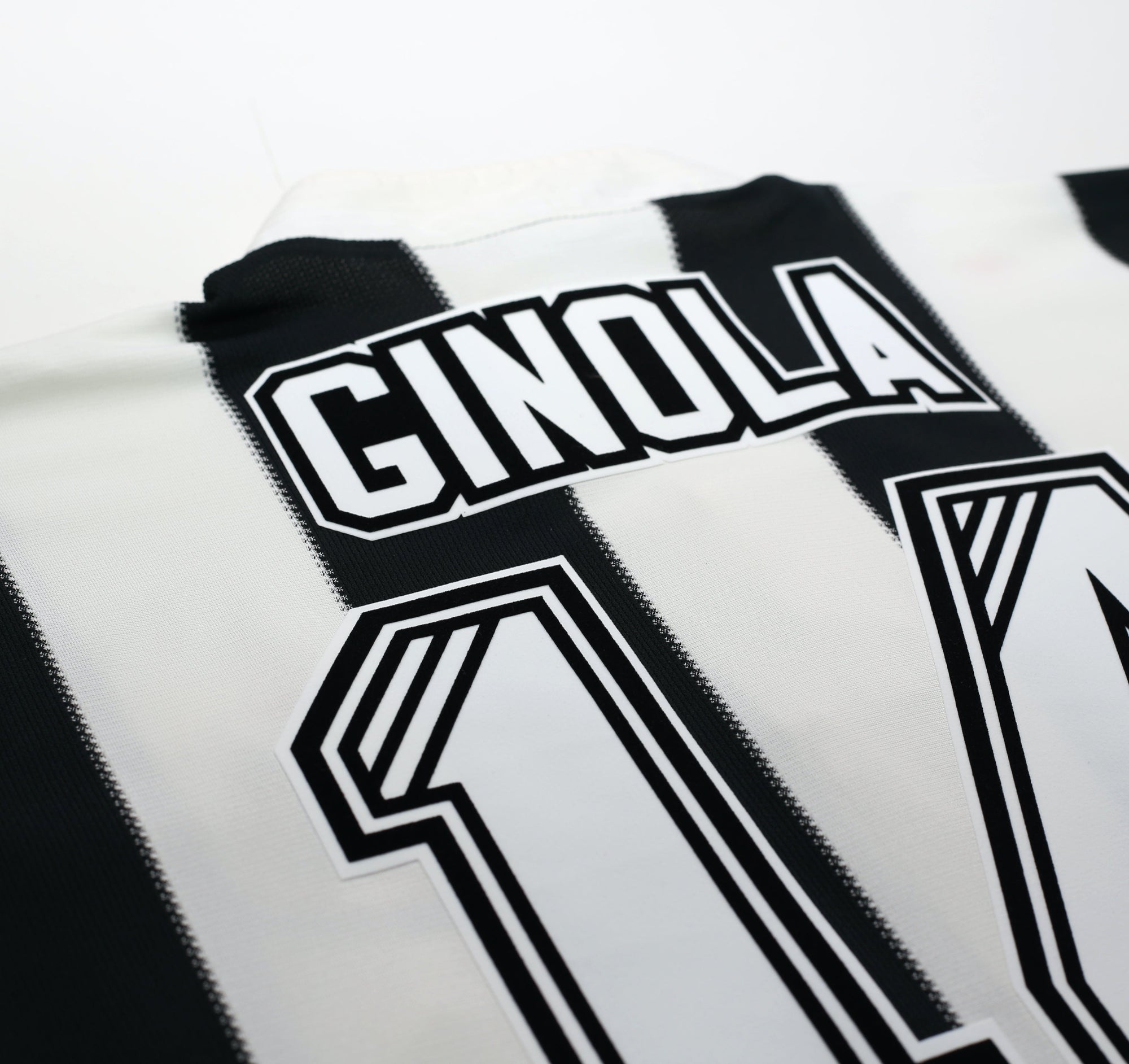 1995/97 GINOLA #14 Newcastle United Vintage adidas Home Football Shirt (S)
