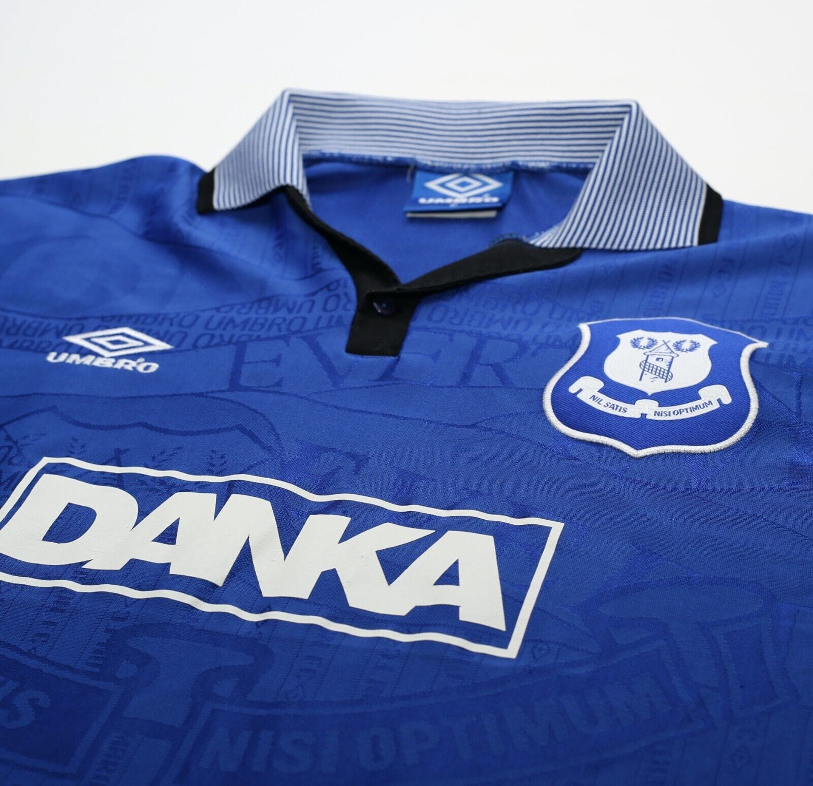 1995/97 KANCHELSKIS #17 Everton Vintage Umbro Home Football Shirt (M)