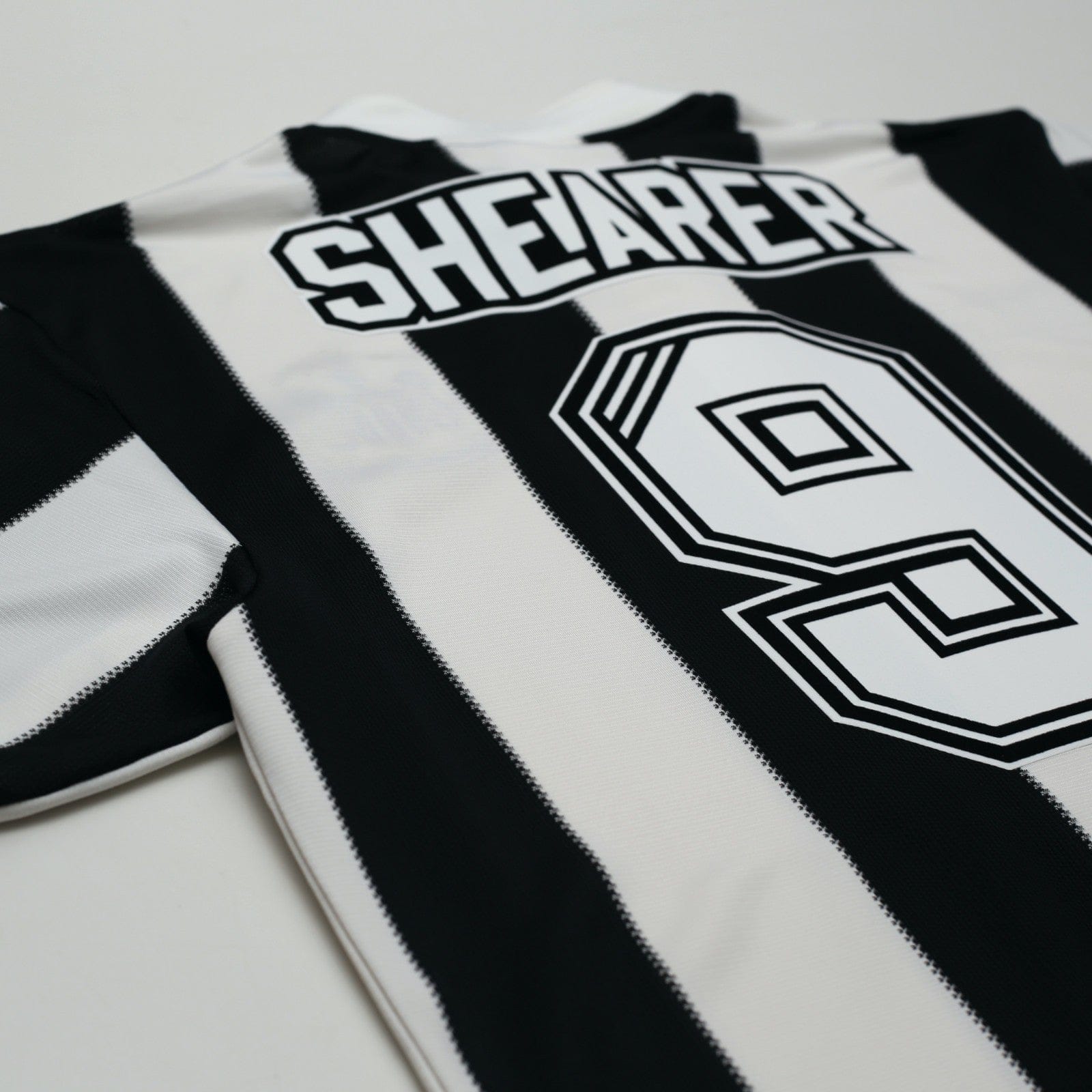 1995/97 Shearer #9 Newcastle United Retro adidas Football Shirt (S) BNWT