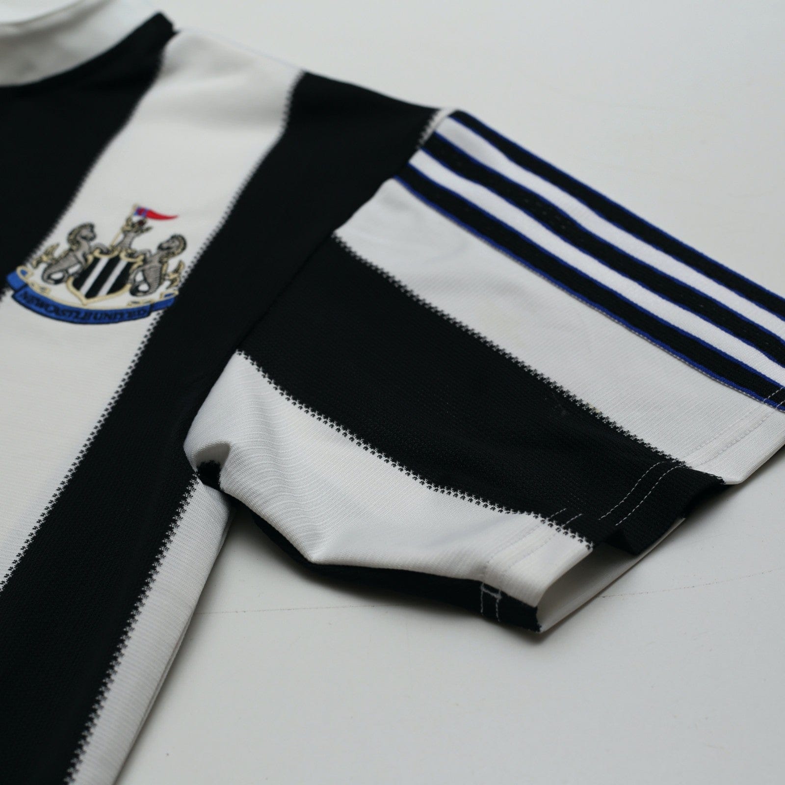 1995/97 Shearer #9 Newcastle United Retro adidas Football Shirt (S) BNWT