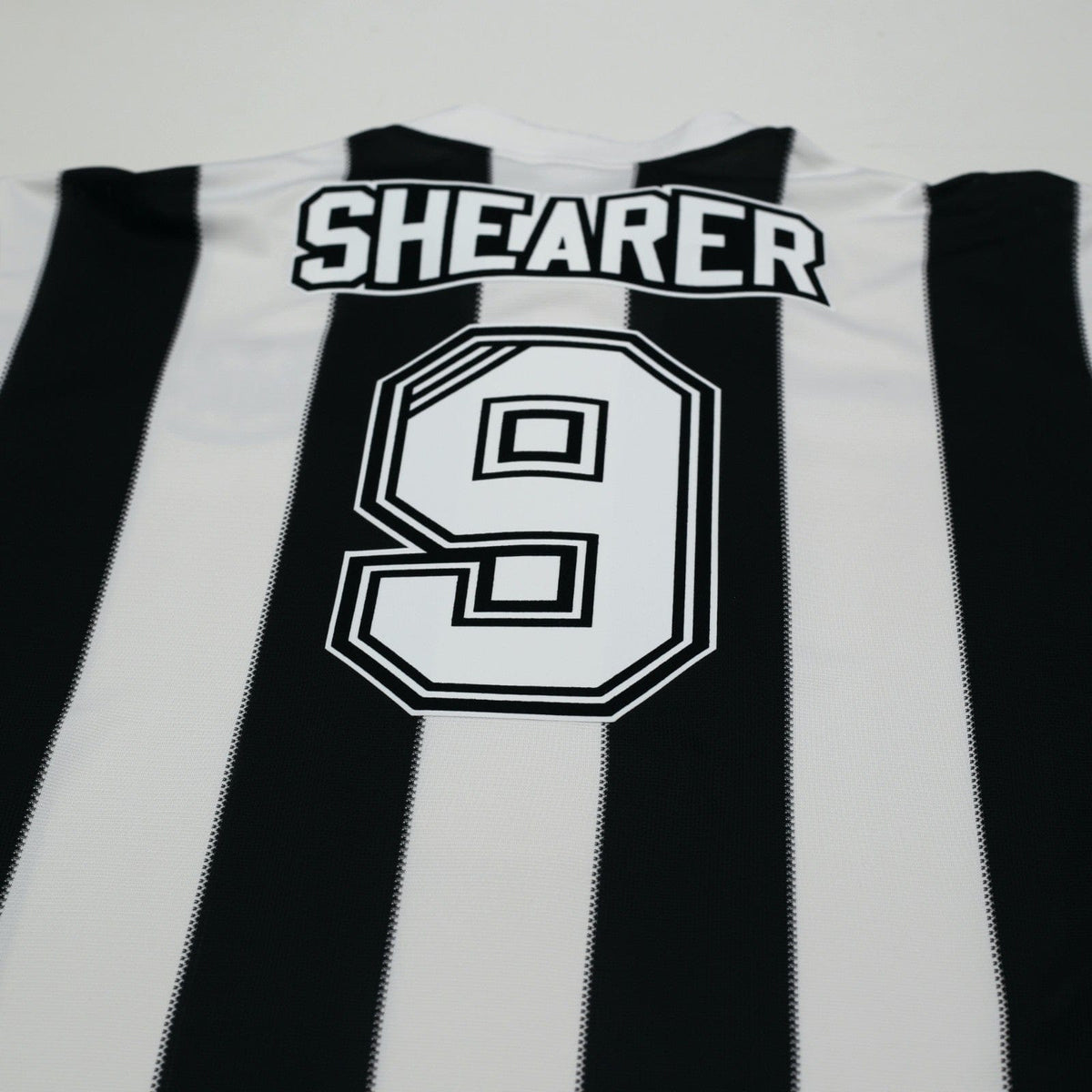 1995/97 Shearer #9 Newcastle United Retro adidas Football Shirt (XXL)