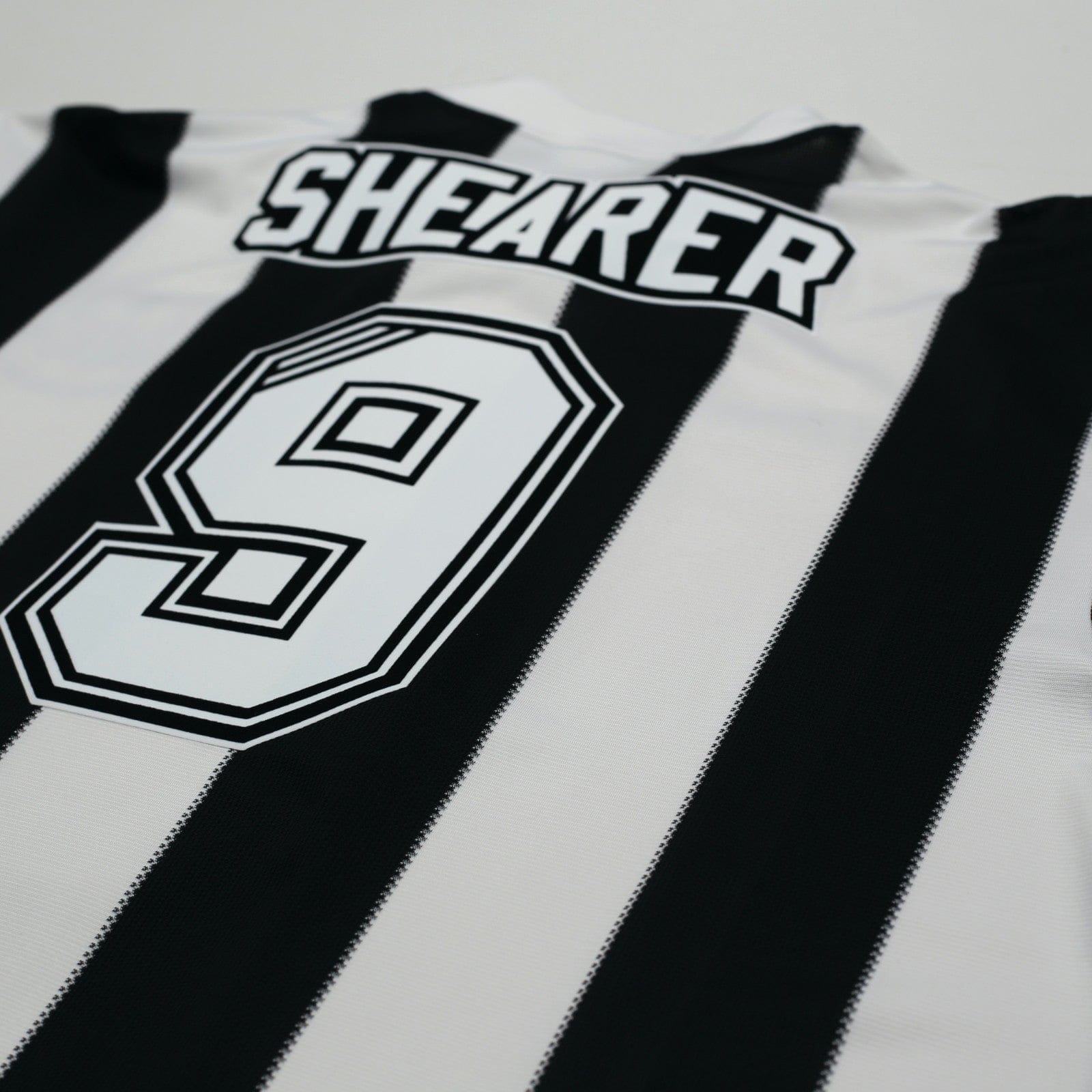 1995/97 Shearer #9 Newcastle United Retro adidas Football Shirt (XXL)