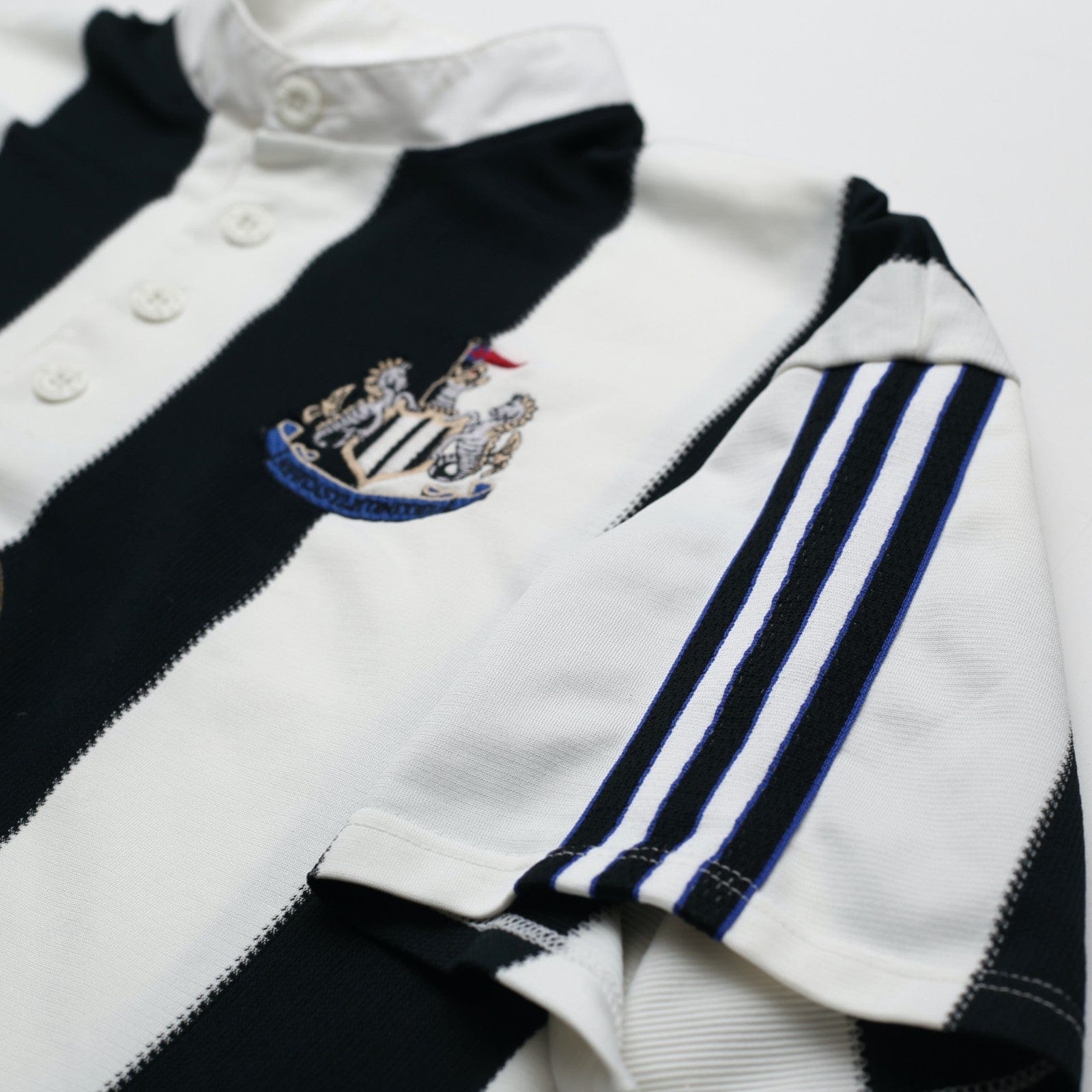 1995/97 Shearer #9 Newcastle United Vintage adidas Football Shirt (M)