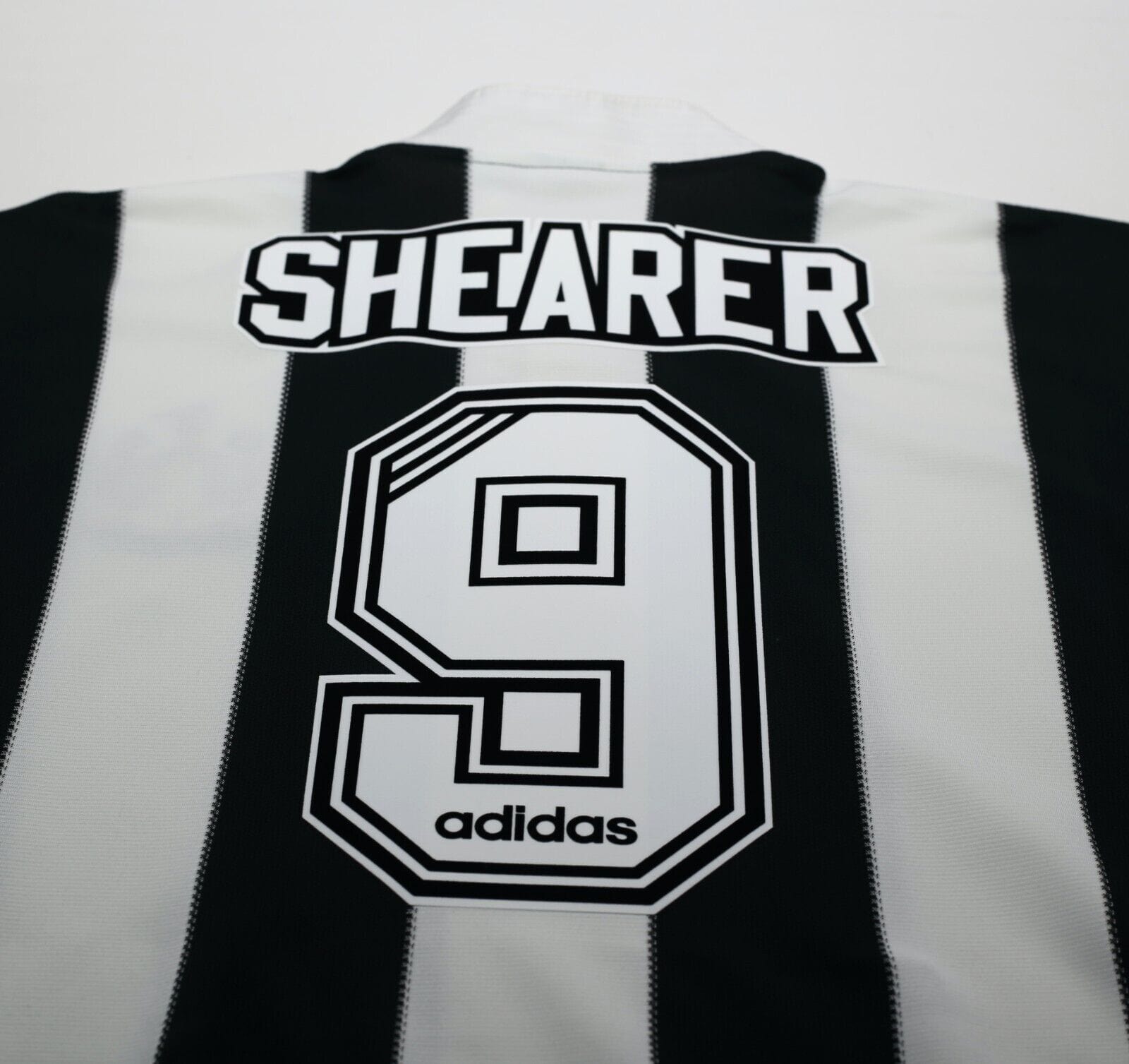 1995/97 SHEARER #9 Newcastle United Vintage adidas Home Football Shirt (L)