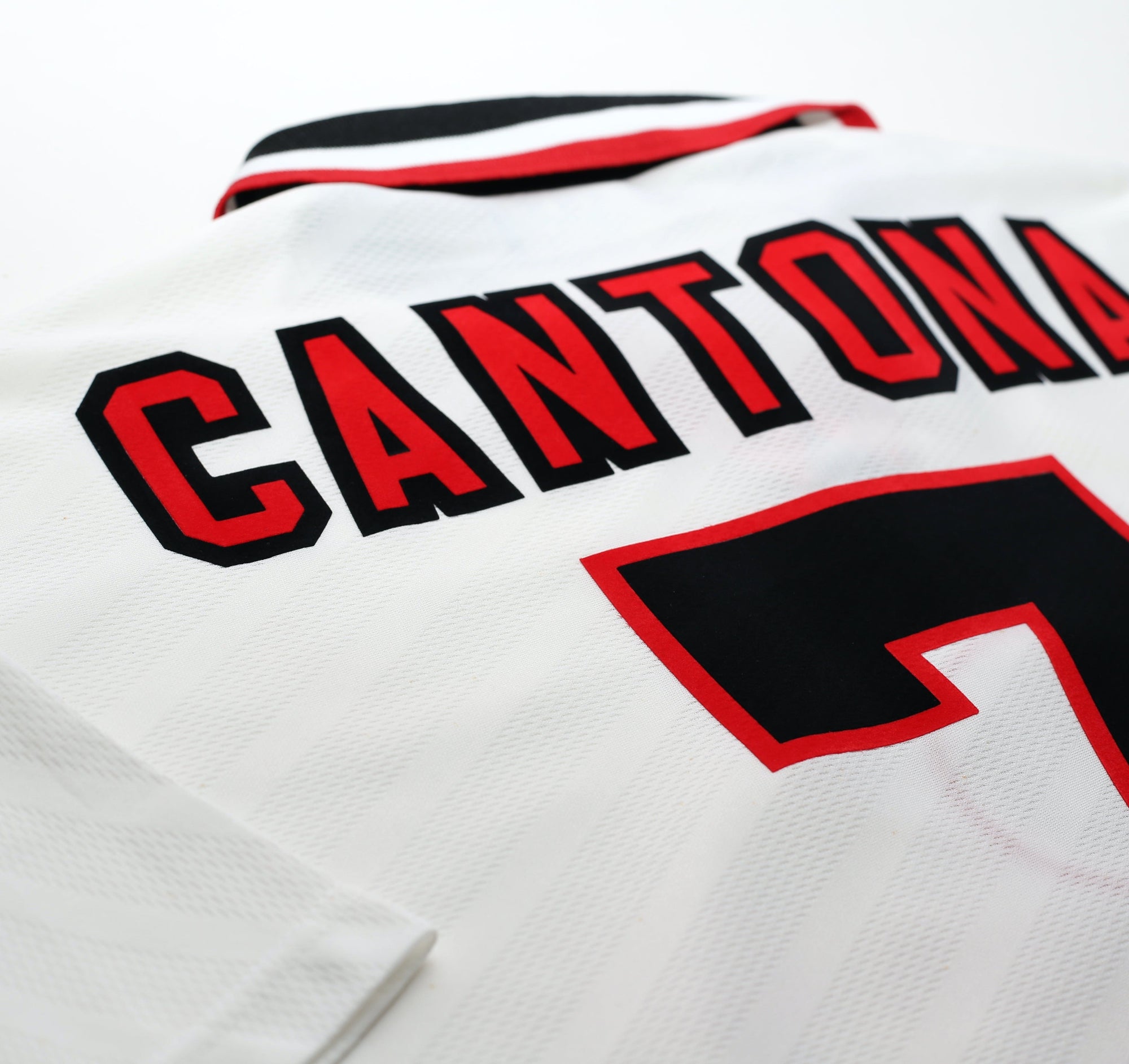1996/97 CANTONA #7 Manchester United Vintage Umbro Away Football Shirt (L)