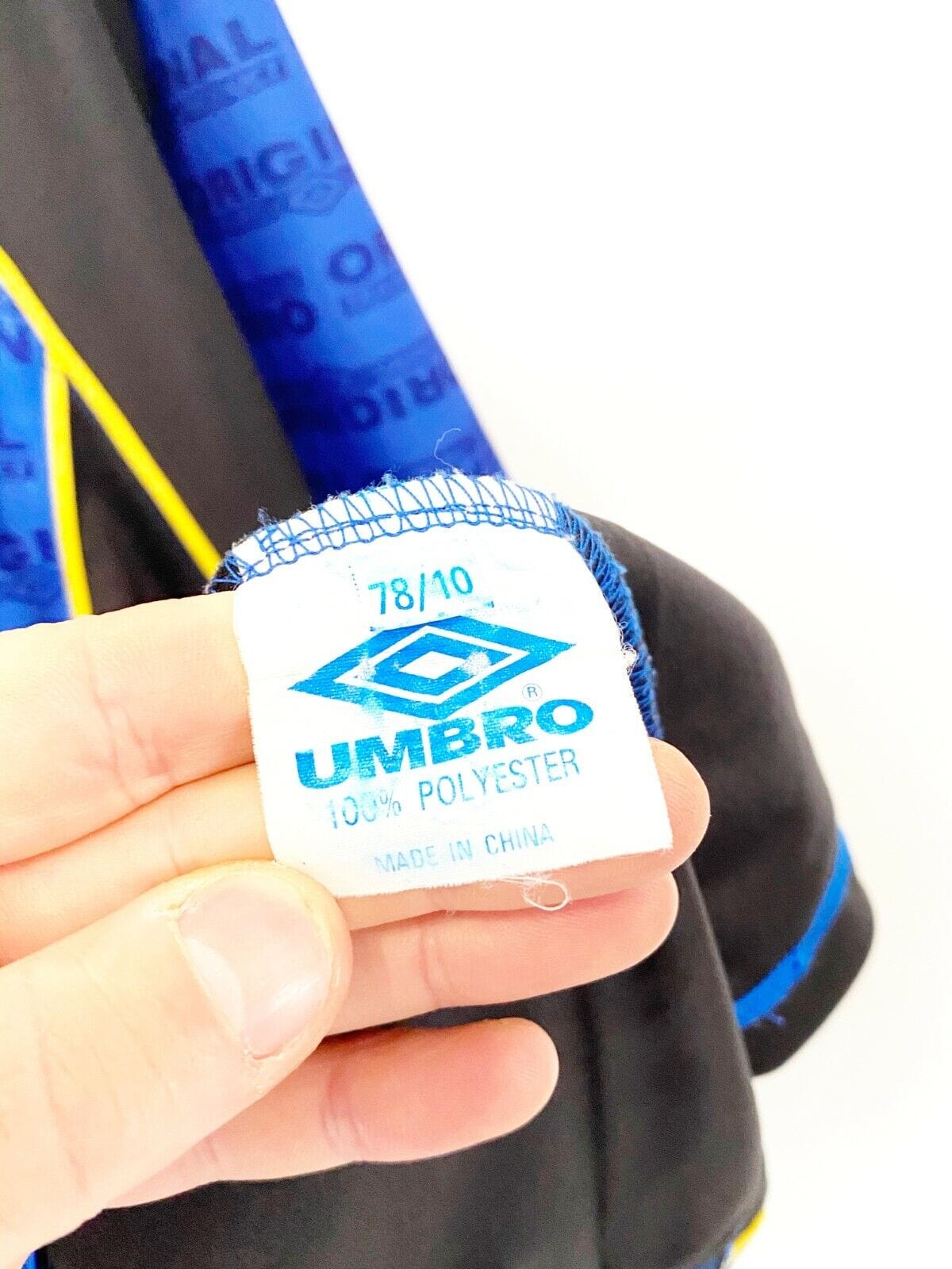 1996/97 CANTONA Vintage Umbro Training Football Shirt (L) MANCHESTER UNITED