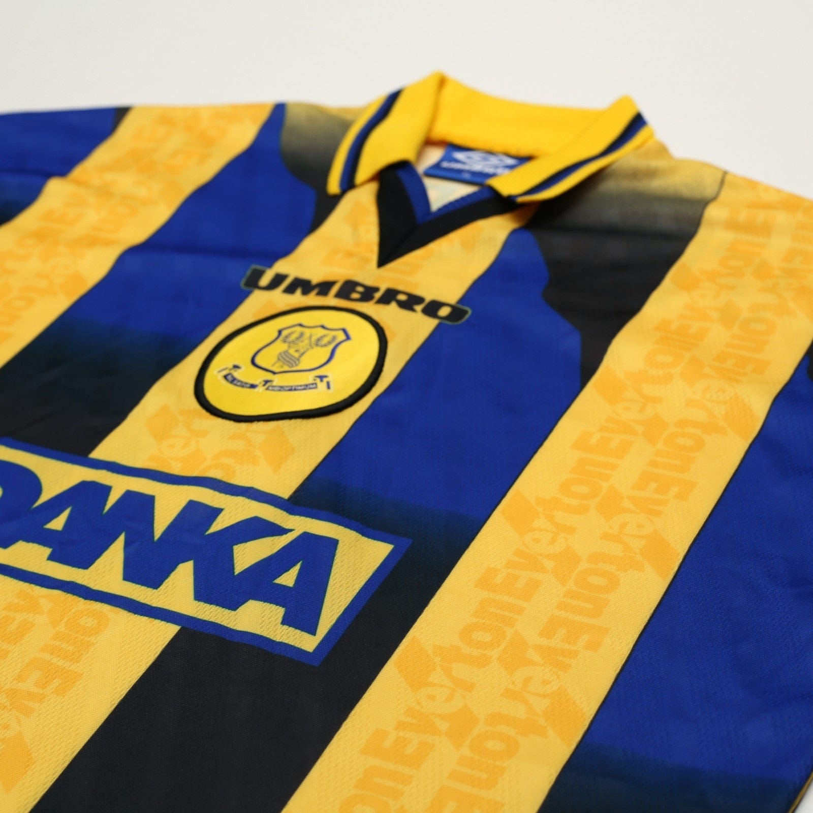 1996/97 Ferguson #9 Everton Vintage Umbro Away Football Shirt (XL)